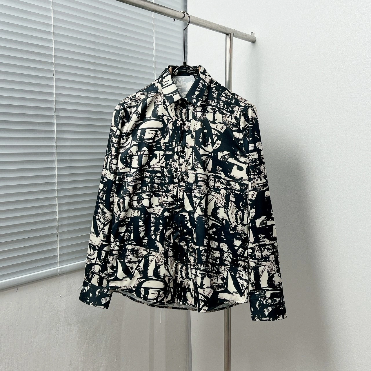Air-- 73Qu559 item: E-F210C0805