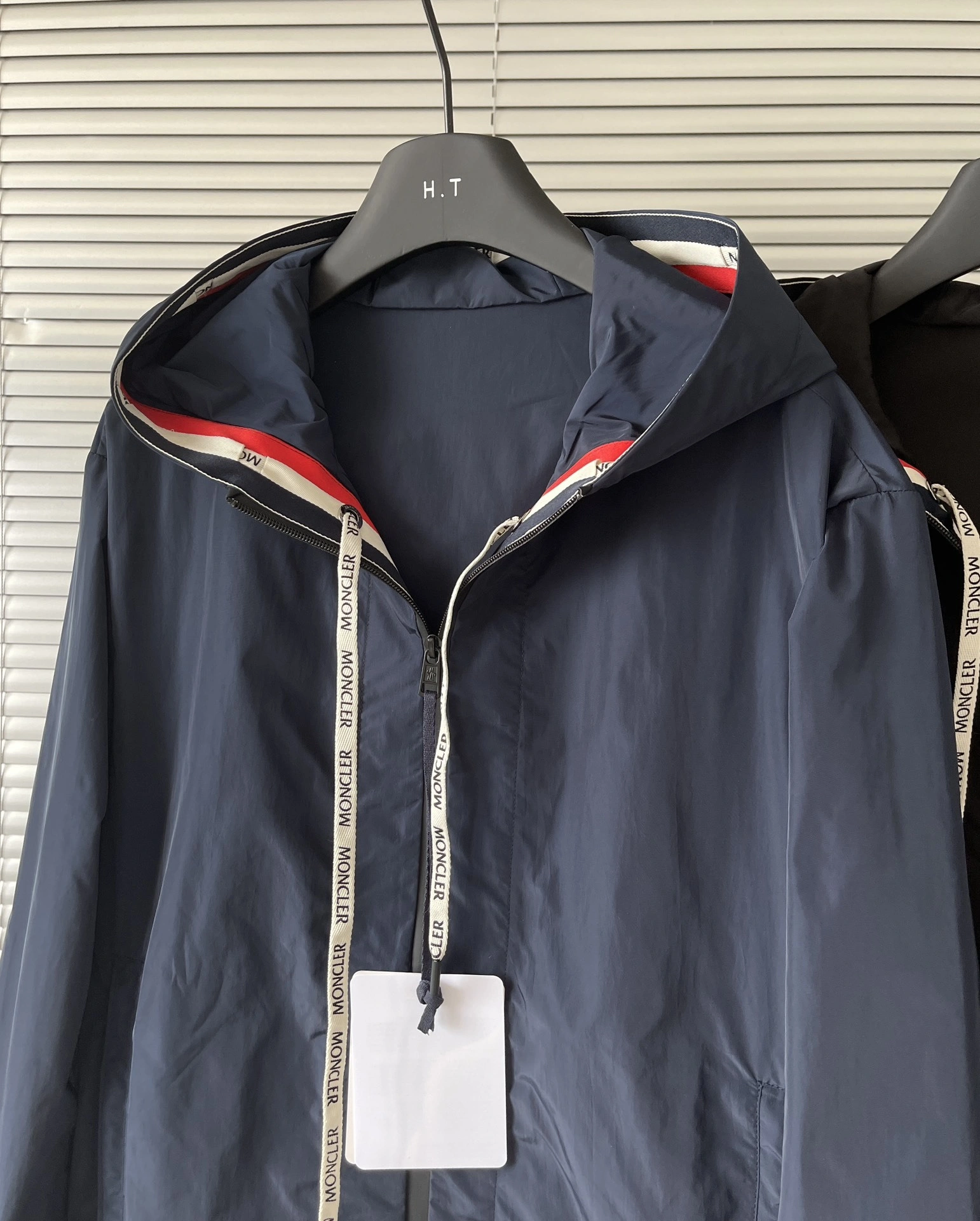Air-- 7o9385r Carles oversized 2colour item:D-F110J5522-2