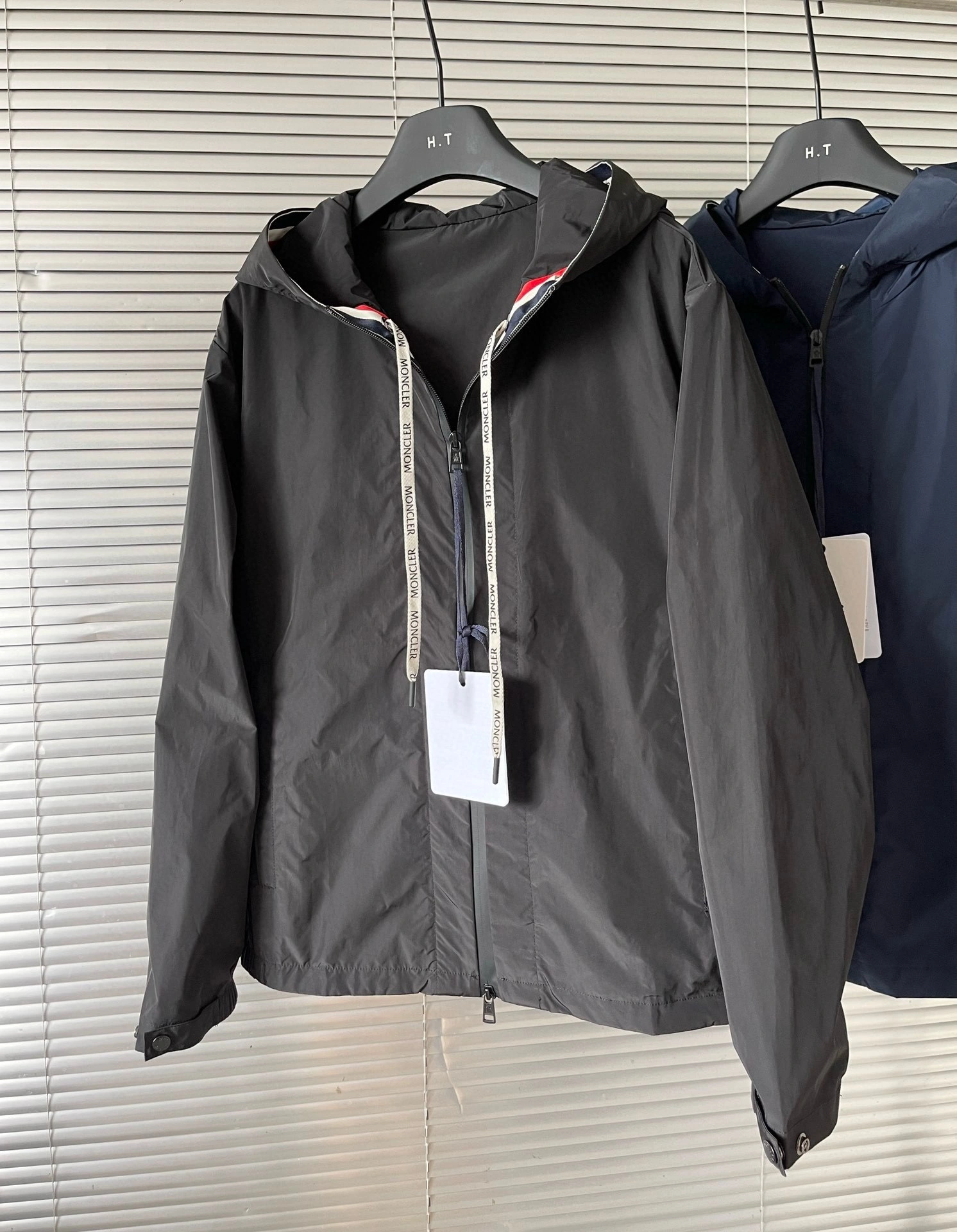 Air-- 7o9385r Carles oversized 2colour item:D-F110J5522-2