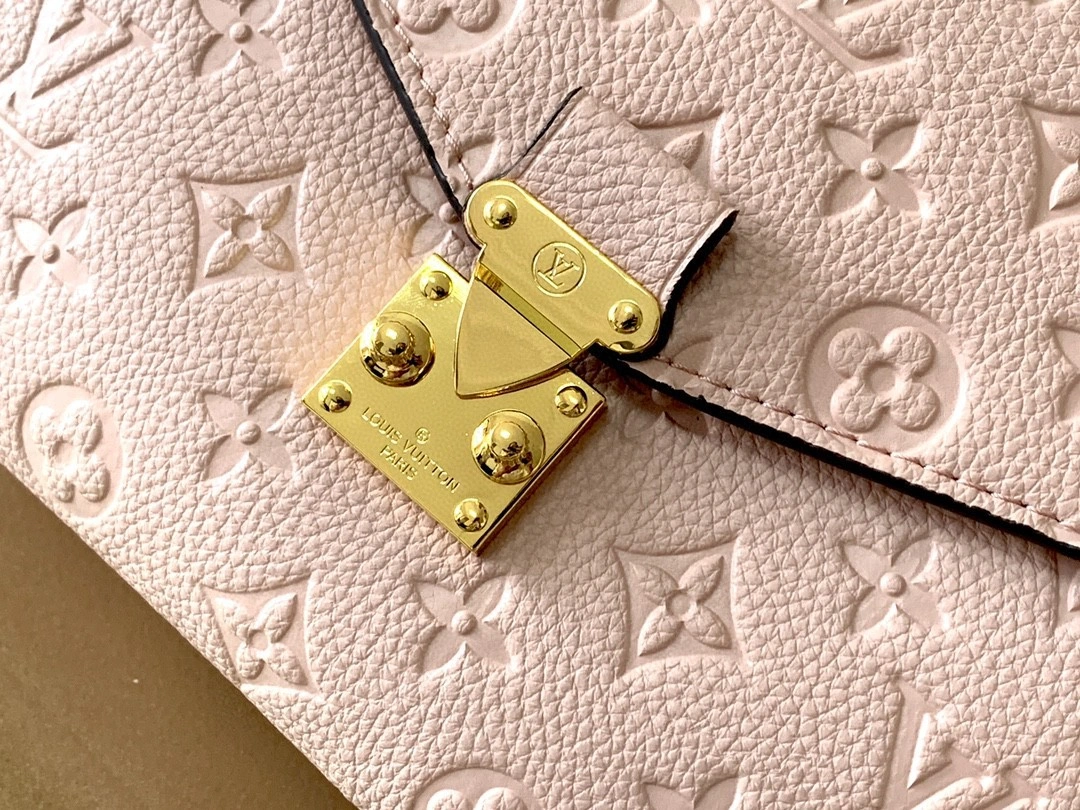 Air-- M44018 item : A-B340H0356