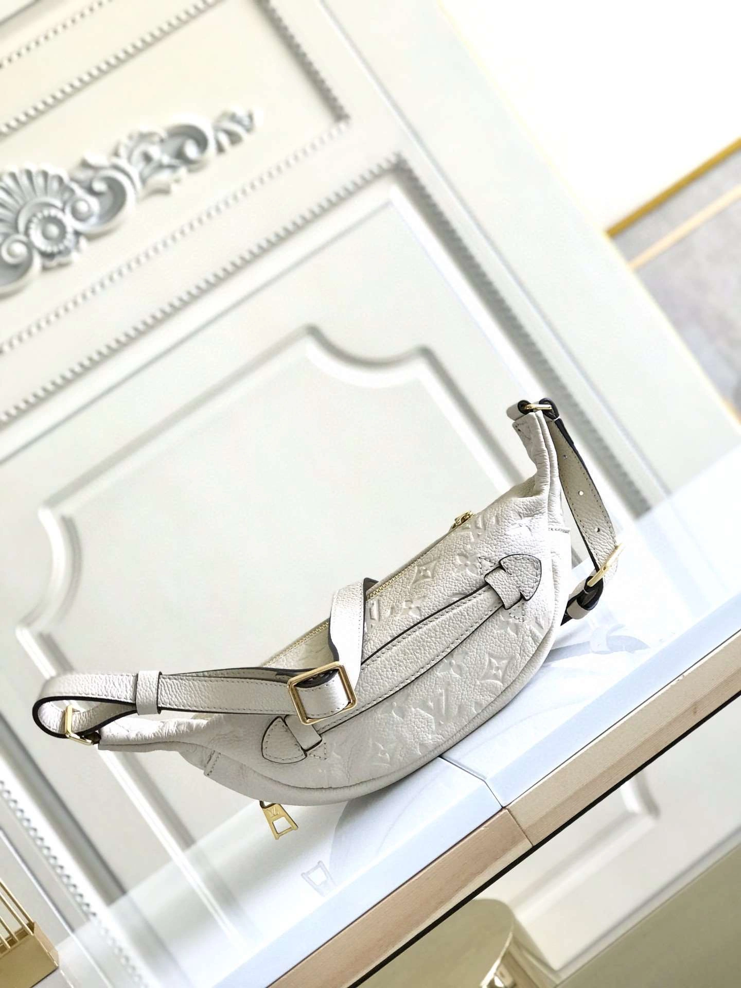 *Air-- M44836 item : A-B282G3110