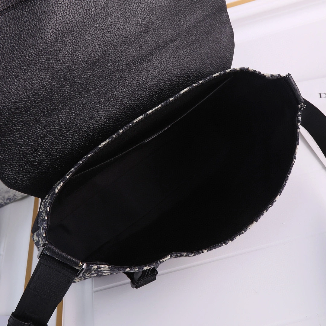Air- 1ESME061YKY-H27E Explorer item：BT-B225J2911C