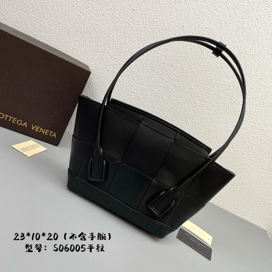 Air- 575943-VMAP1-1229 THE ARCO cowhide item：BT-B225J1805C