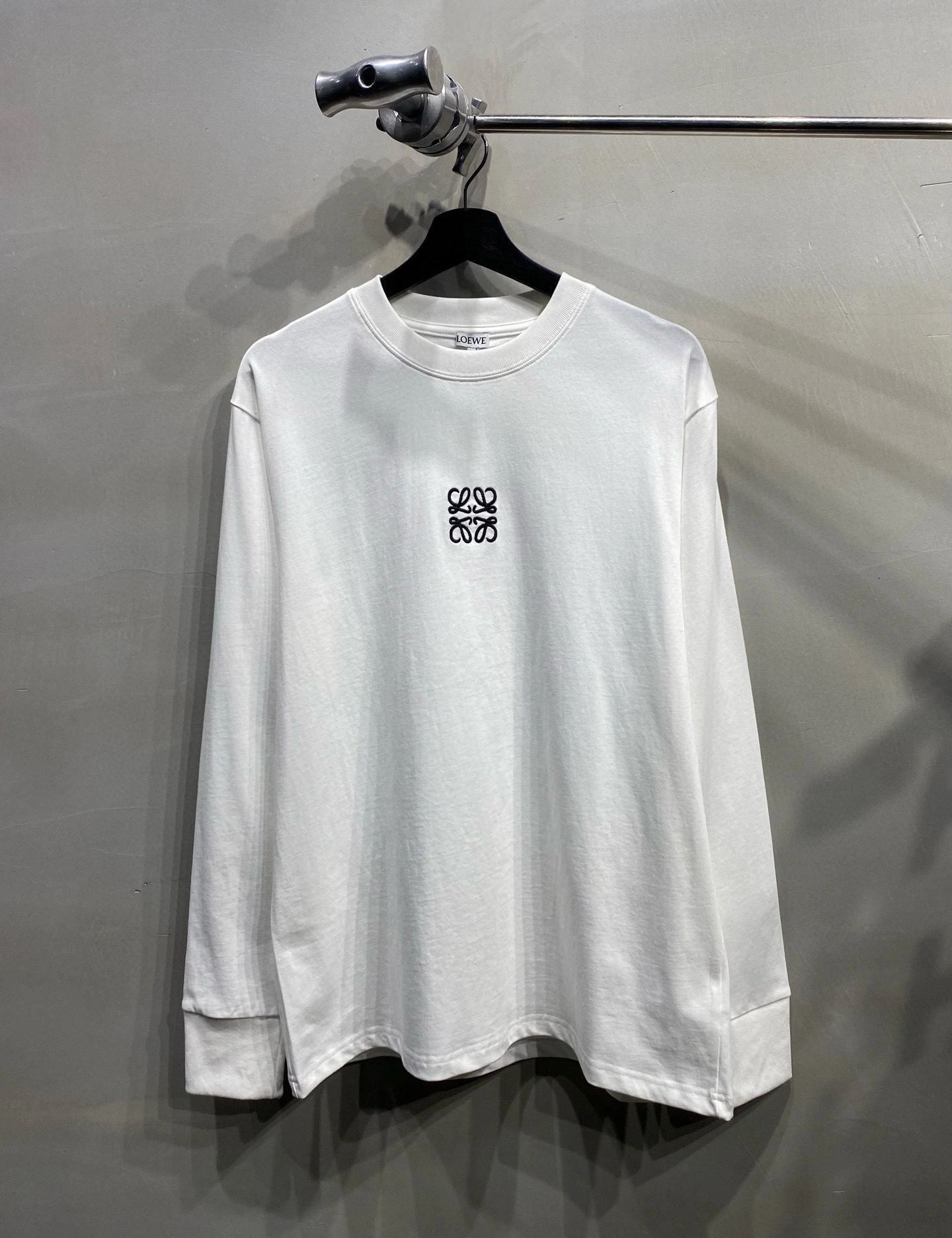 Air- 8o5w5 embroidery oversized item:E-F125H2203-2