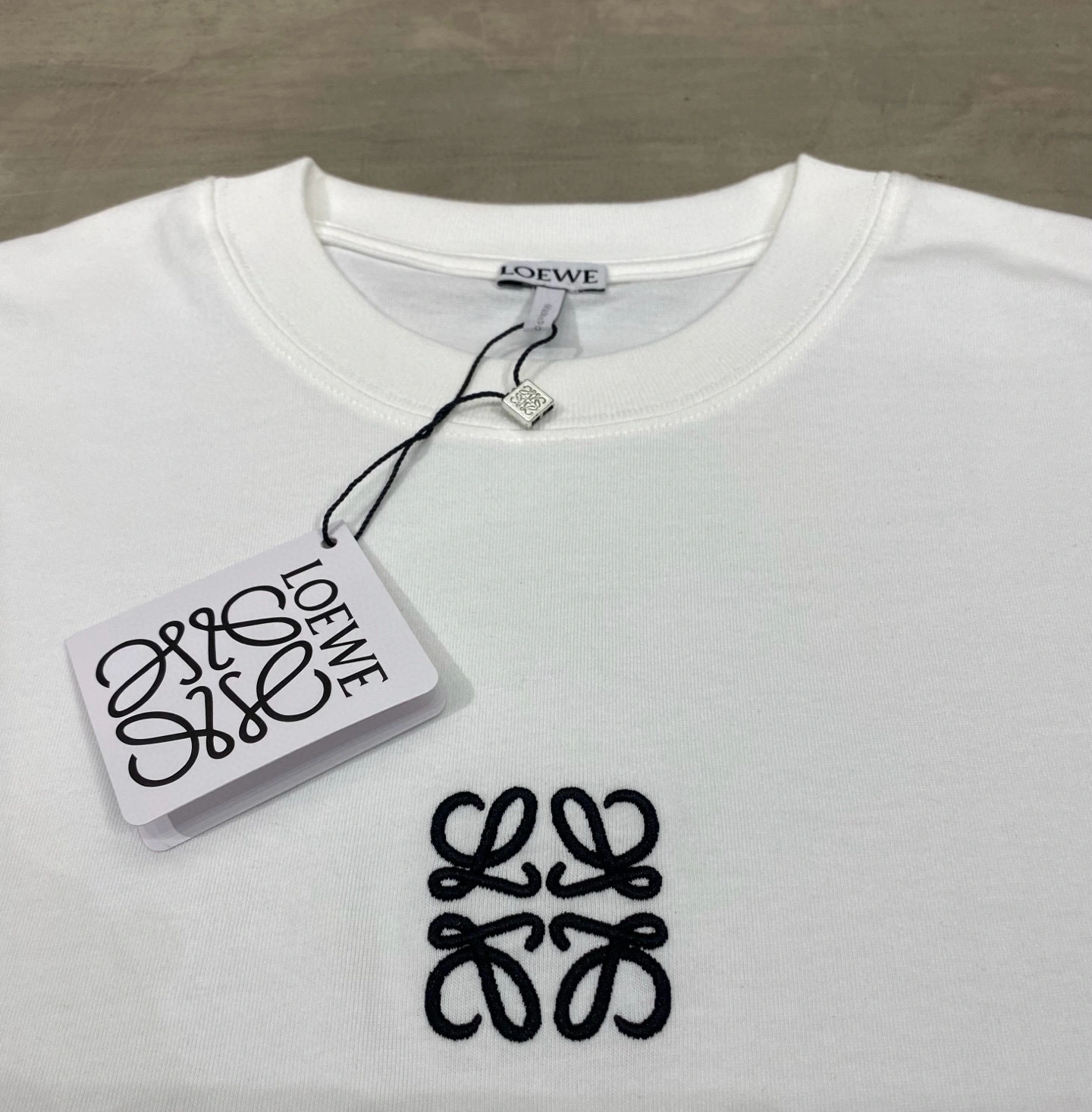 Air- 8o5w5 embroidery oversized item:E-F125H2203-2
