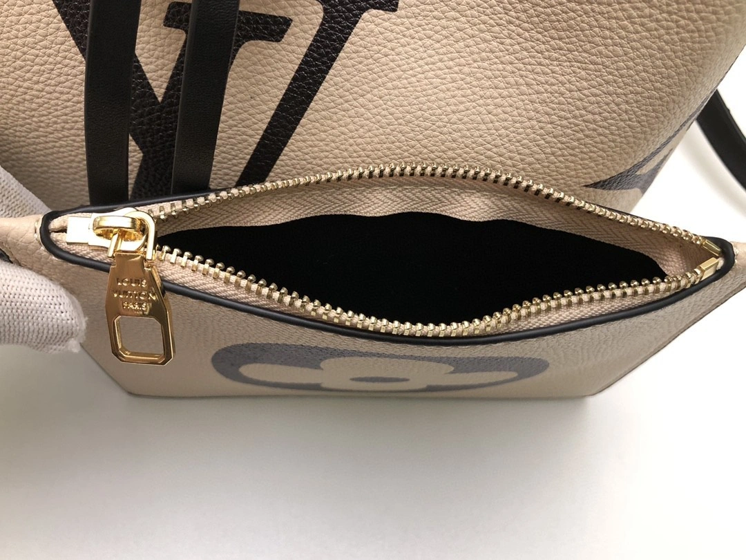 Air- M56889 item : A-B00H0325