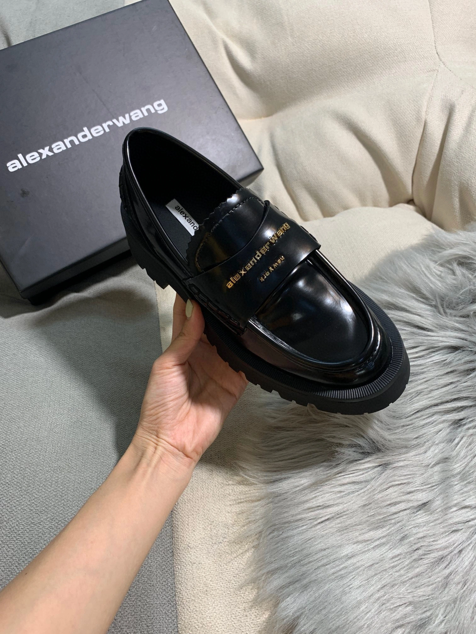 &Alexander Wang 30321F011001 2022 Carter Lug calfskin item：BT-X234F3006C