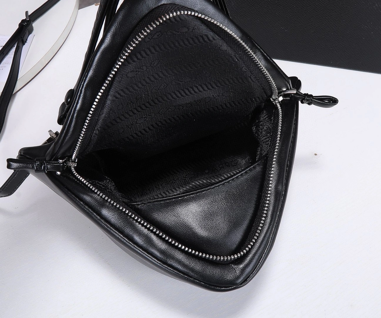 BA3152DX8-F0002 Calfskin item : BT-B225D0712W