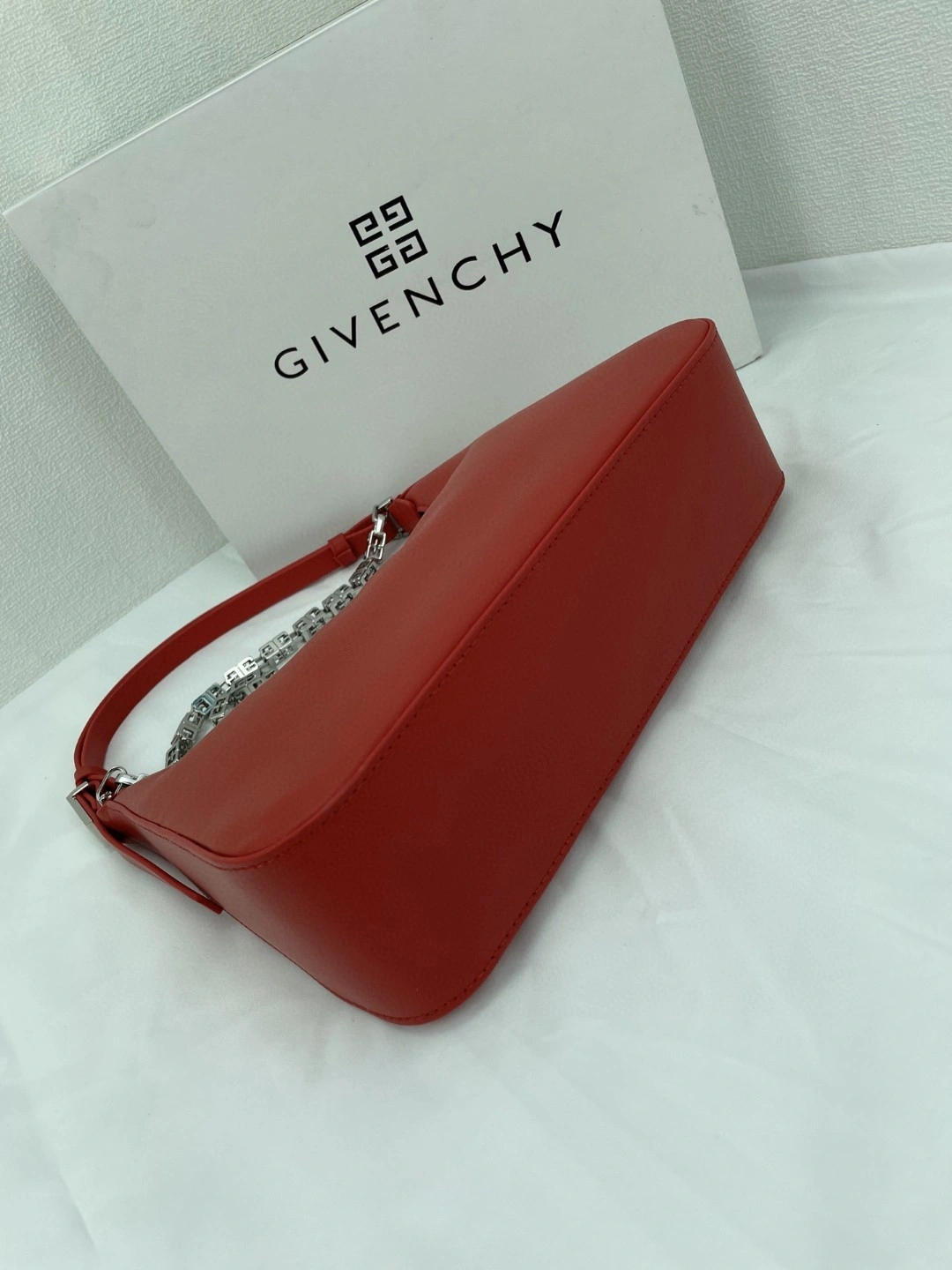 BB50LGB1A4-601 Calfskin Moon cut item : BT-B225D0825W