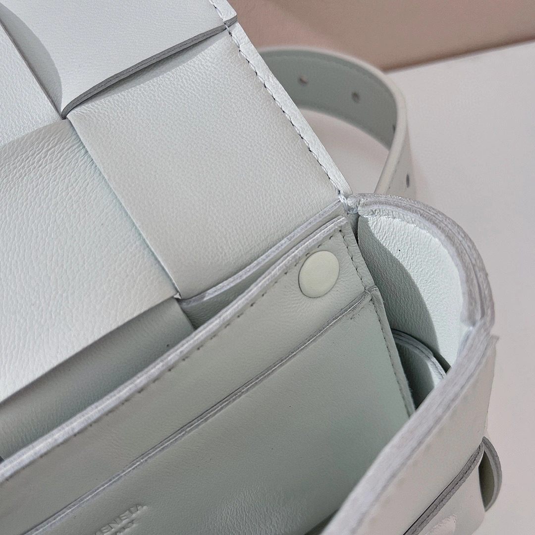 BELT BAG Mini Cassette 2Colour item:B-B063B0515-2