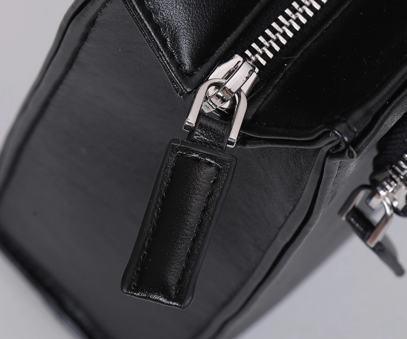 BG418-2DX8-F0002-V-MTO Lambskin item : BT-B225D0711W