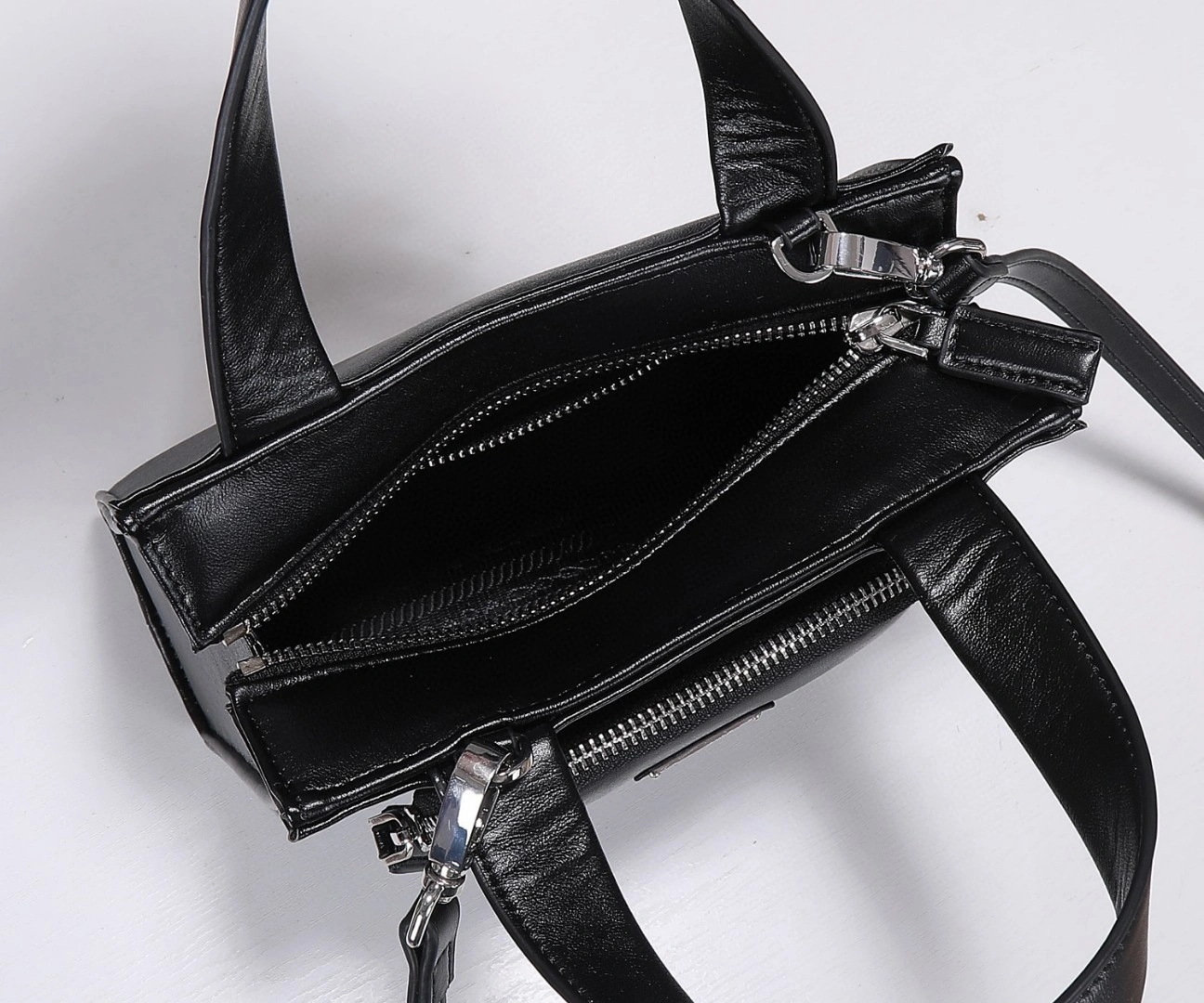 BG418-2DX8-F0002-V-MTO Lambskin item : BT-B225D0711W