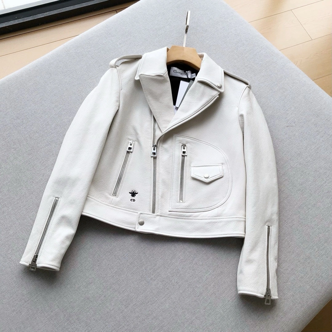 Bald Eagle --- 4ior sheepskin item:E-F409B0440