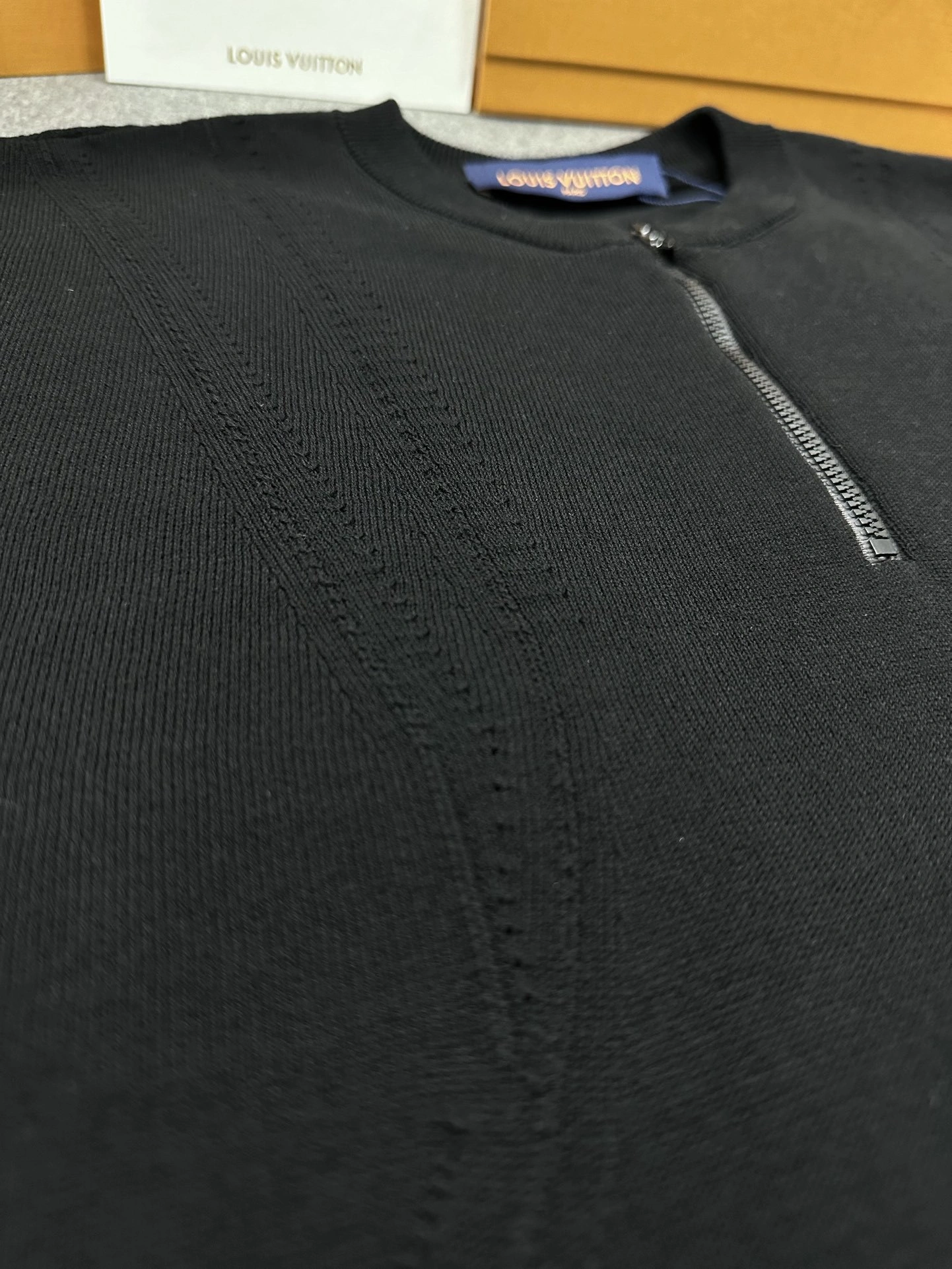 Bald Eagle--- 8V wool nylon oversized item: D-F801D1120