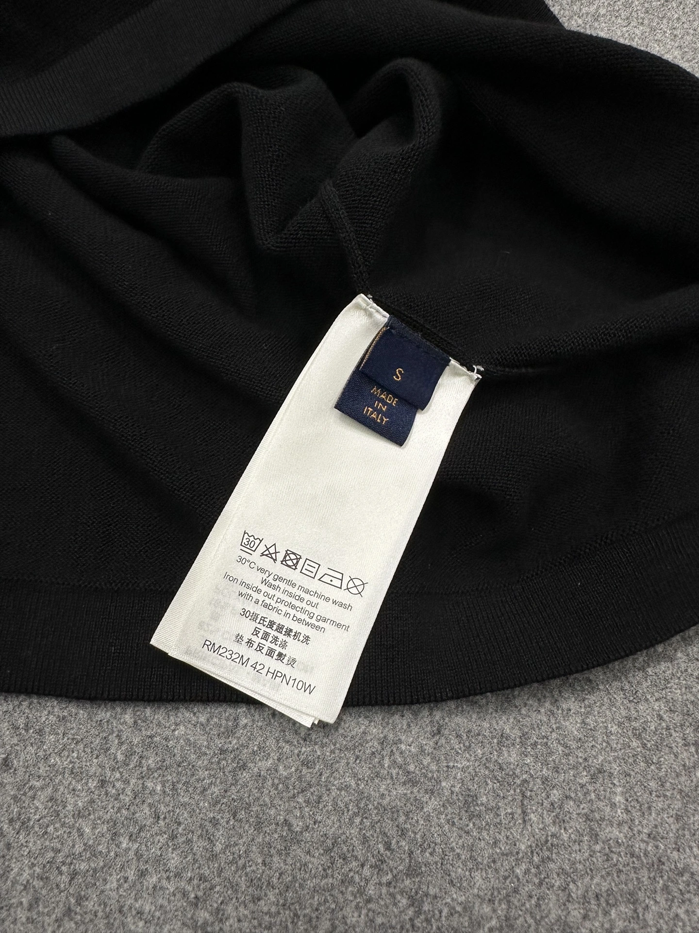 Bald Eagle--- 8V wool nylon oversized item: D-F801D1120