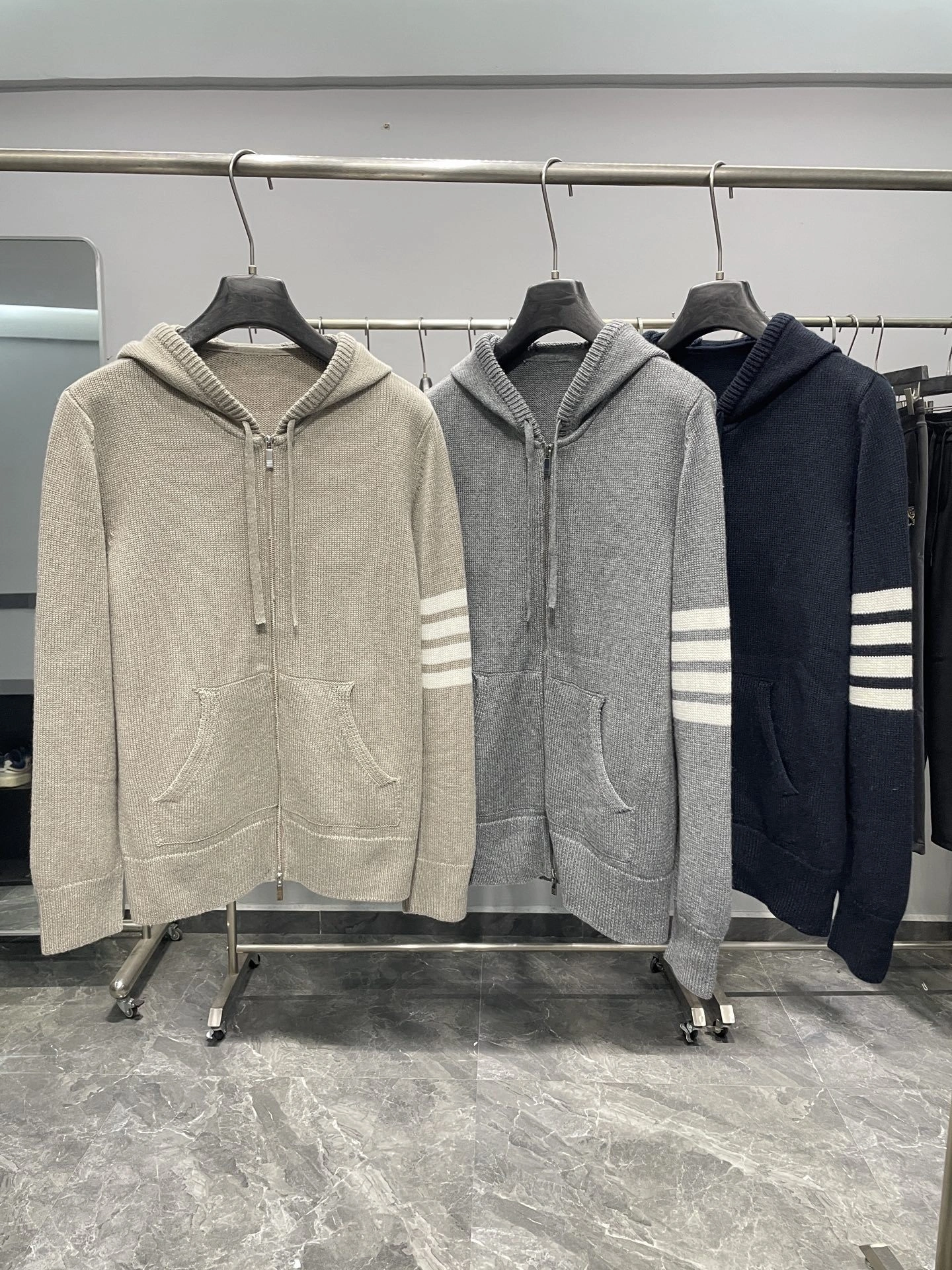 Bald Eagle-- 2row95 Extrafine Merino Wool oversized 3colour item:E-F360K1960-3