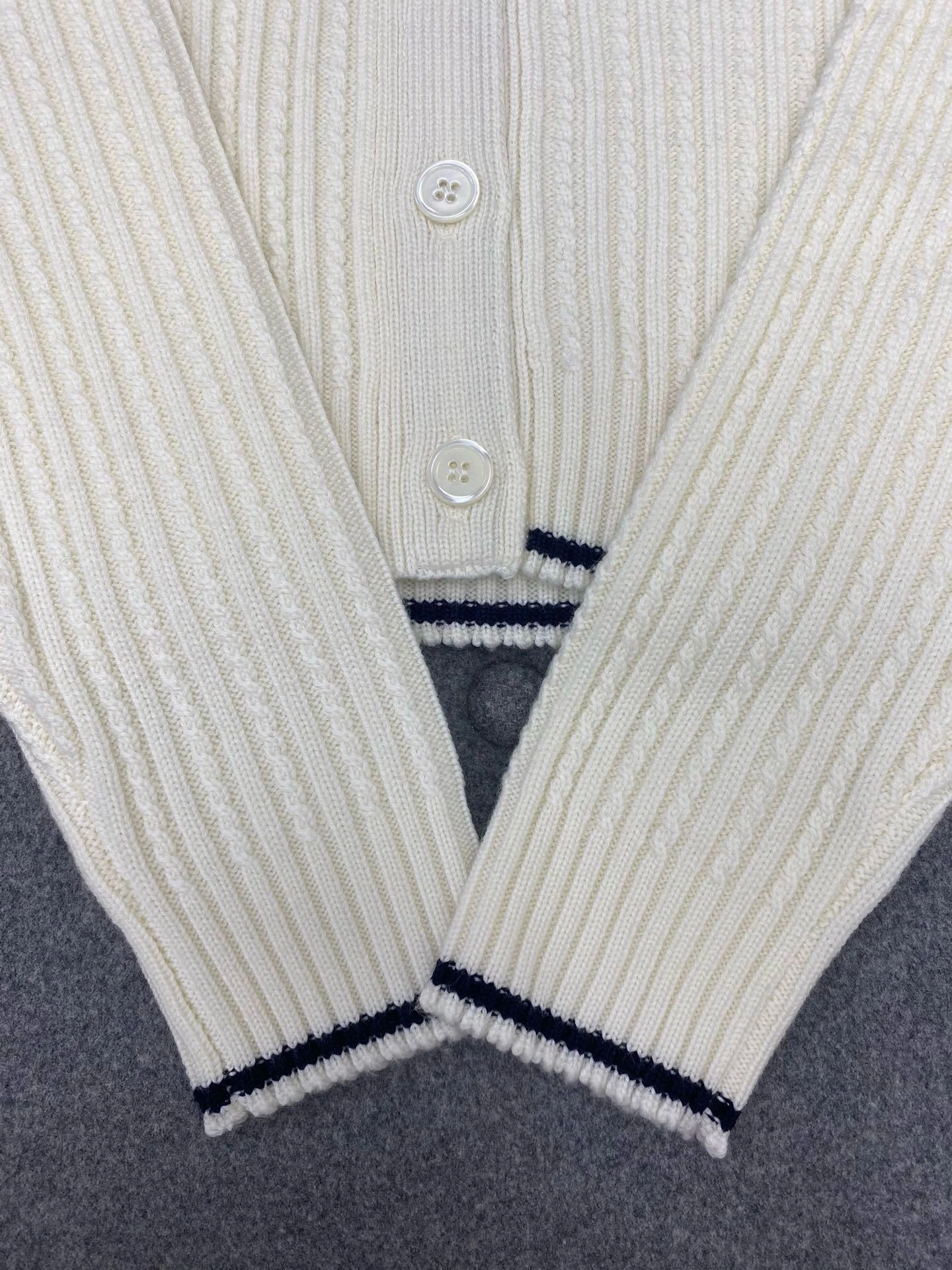 Bald Eagle-- 2row95 wool high quality version item:D-F801J1006
