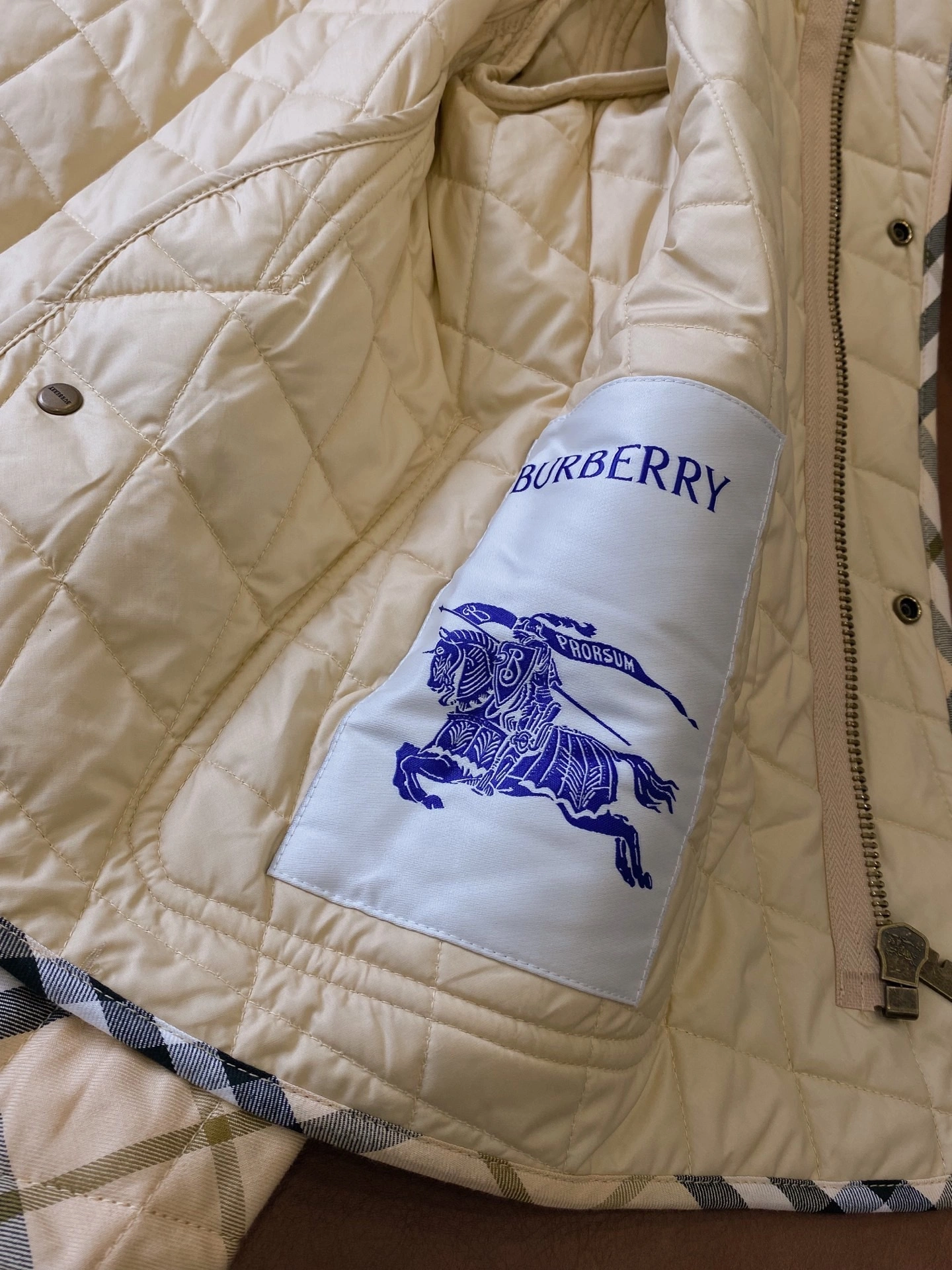 Bald Eagle-- 2ur25rry high quality version item: E-F020J1616H