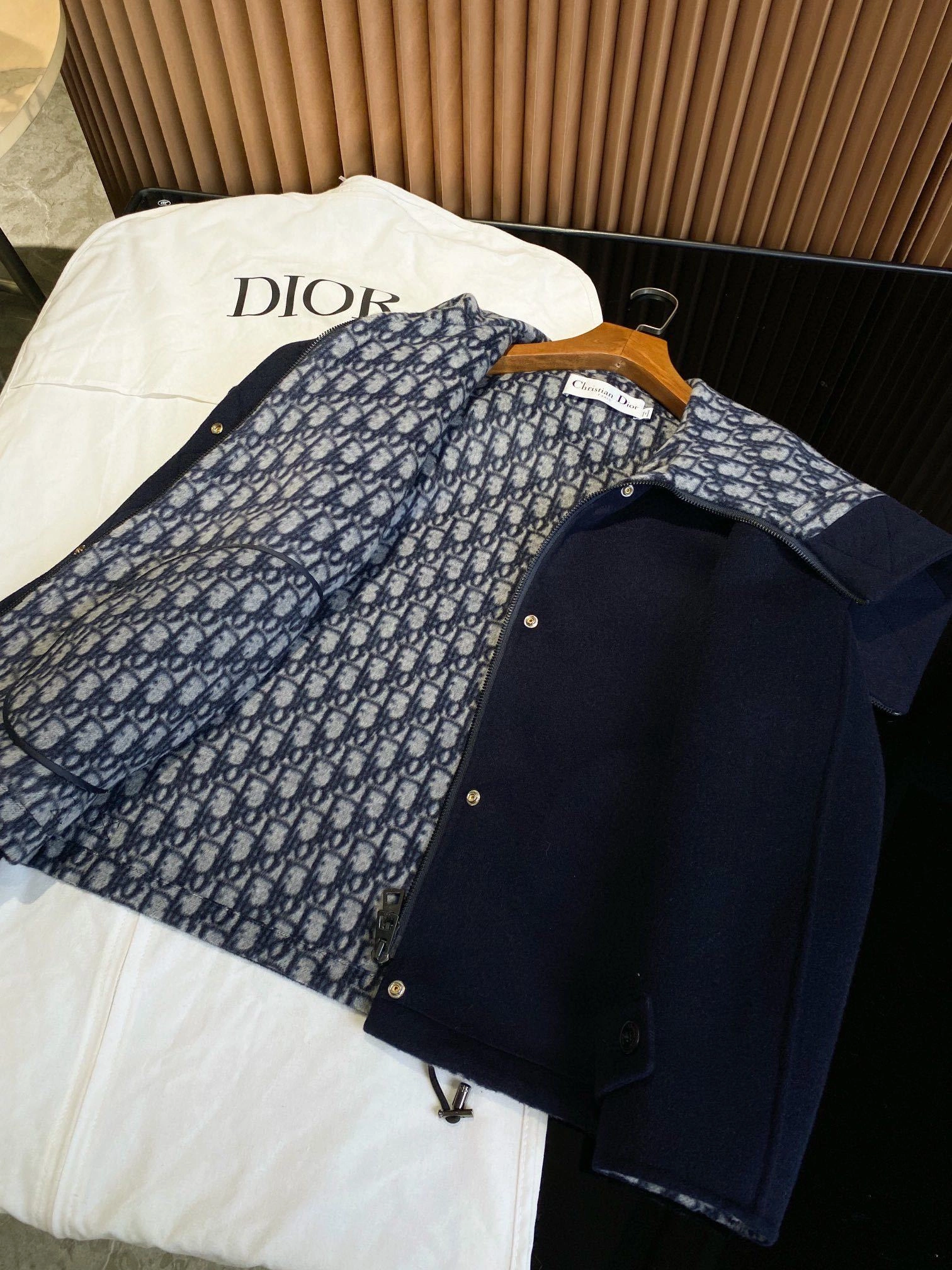 Bald Eagle-- 4ior cashmere high quality version item:D-F020J2801