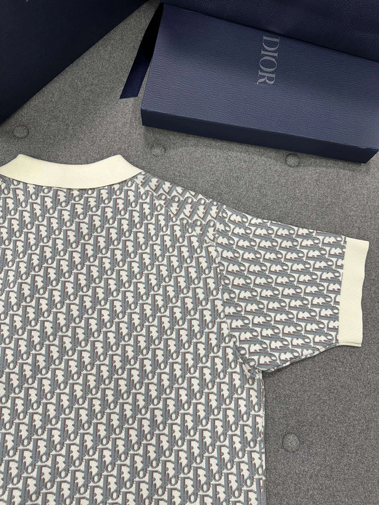 Bald Eagle-- 4ior polo item: D-F801D1146