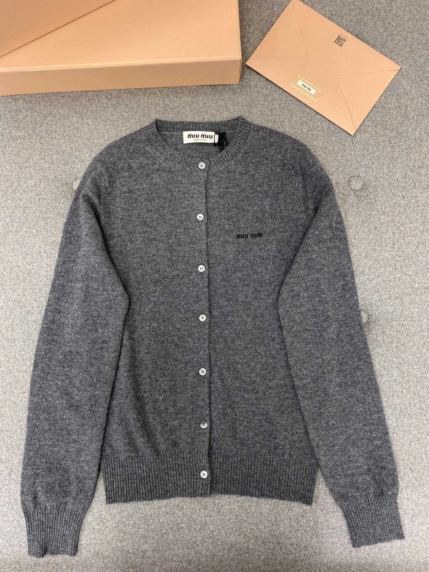 Bald Eagle-- 7iu7iu high quality version cashmere item:D-F801K3078