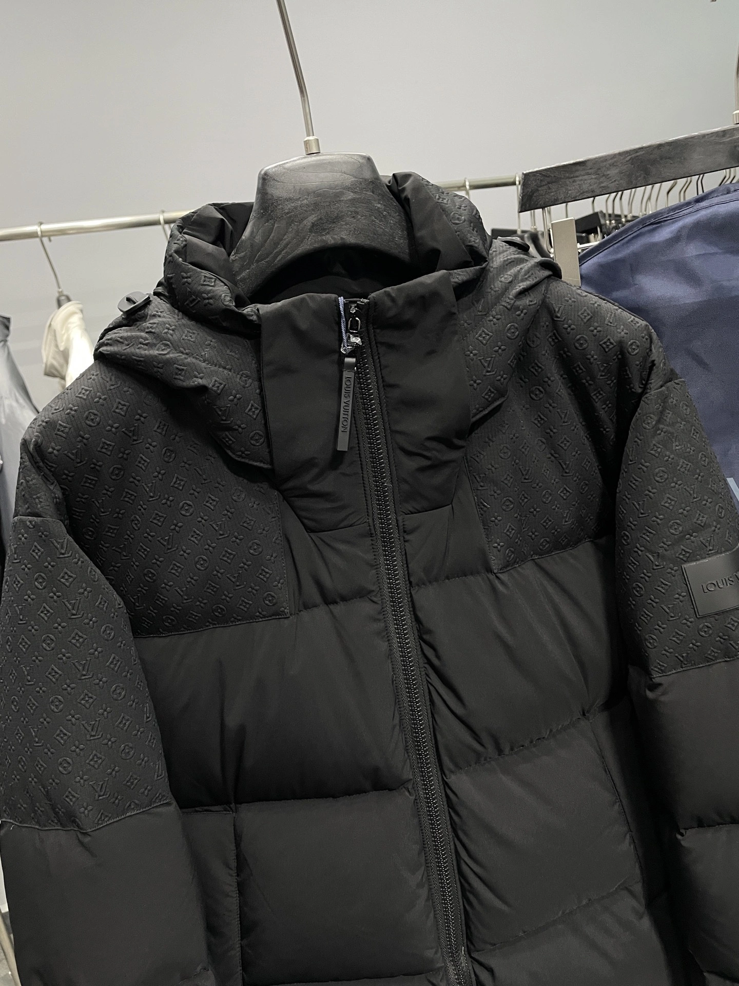 Bald Eagle-- 8V Down jacket 90 white goose down item:E-F360K1828