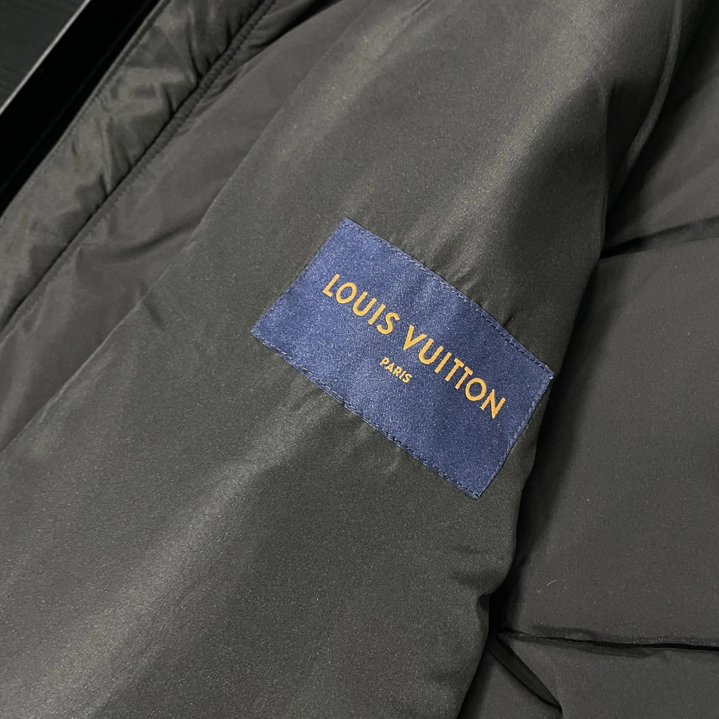 Bald Eagle-- 8V Down jacket 90 white goose down item:E-F360K1828
