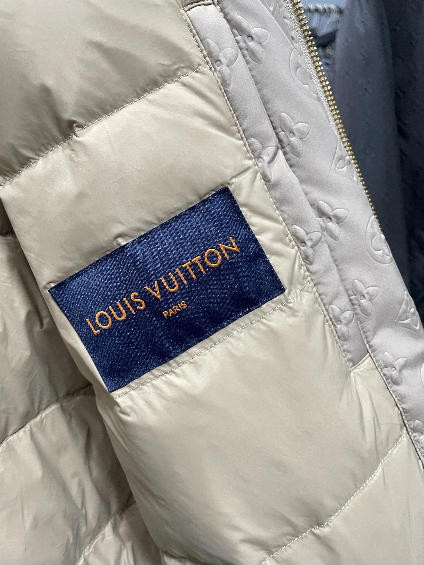 Bald Eagle-- 8V high quality version Down jacket 2Colour item:E-F360K1807-2
