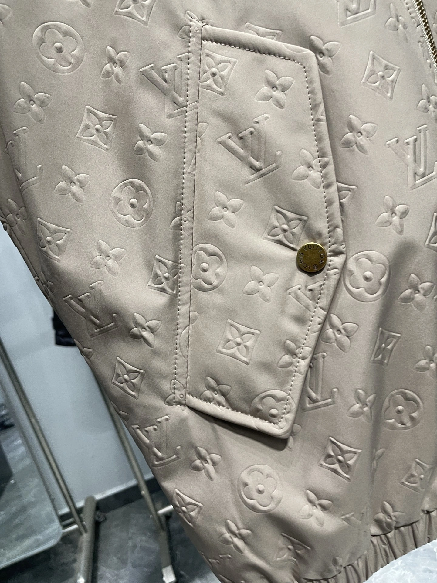 Bald Eagle-- 8V high quality version Down jacket 2Colour item:E-F360K1807-2