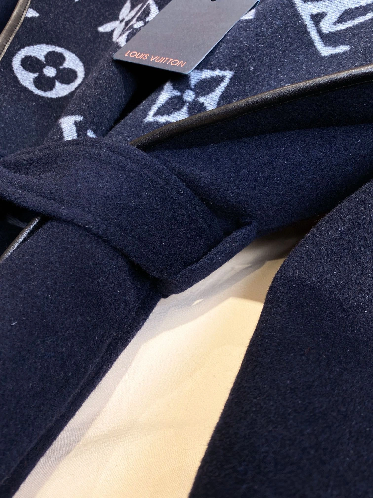Bald Eagle-- 8V high quality version cashmere Wool Wool lambskin item:D-F020K0126