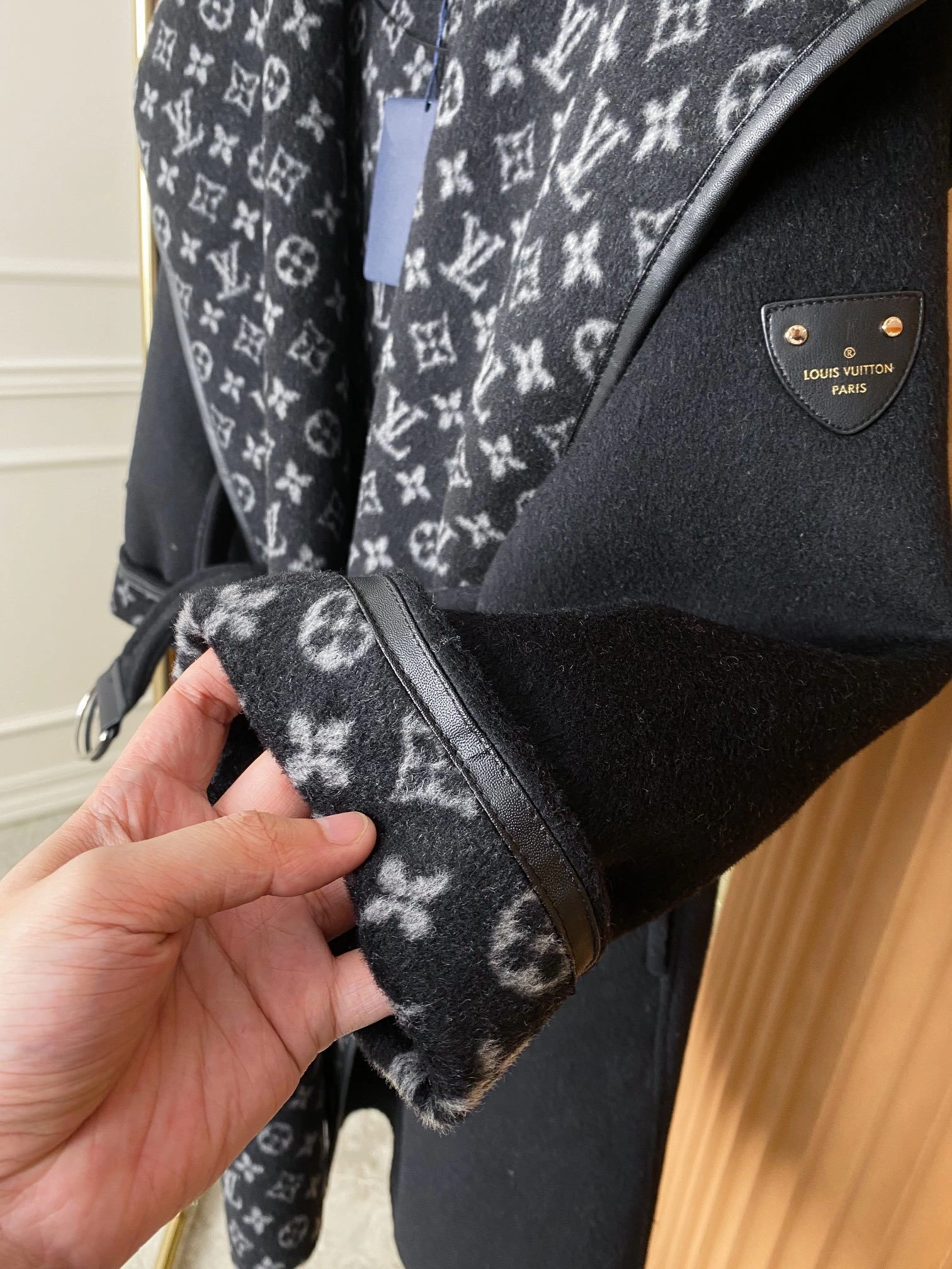 Bald Eagle-- 8V high quality version cashmere Wool lambskin item:D-F020K0121