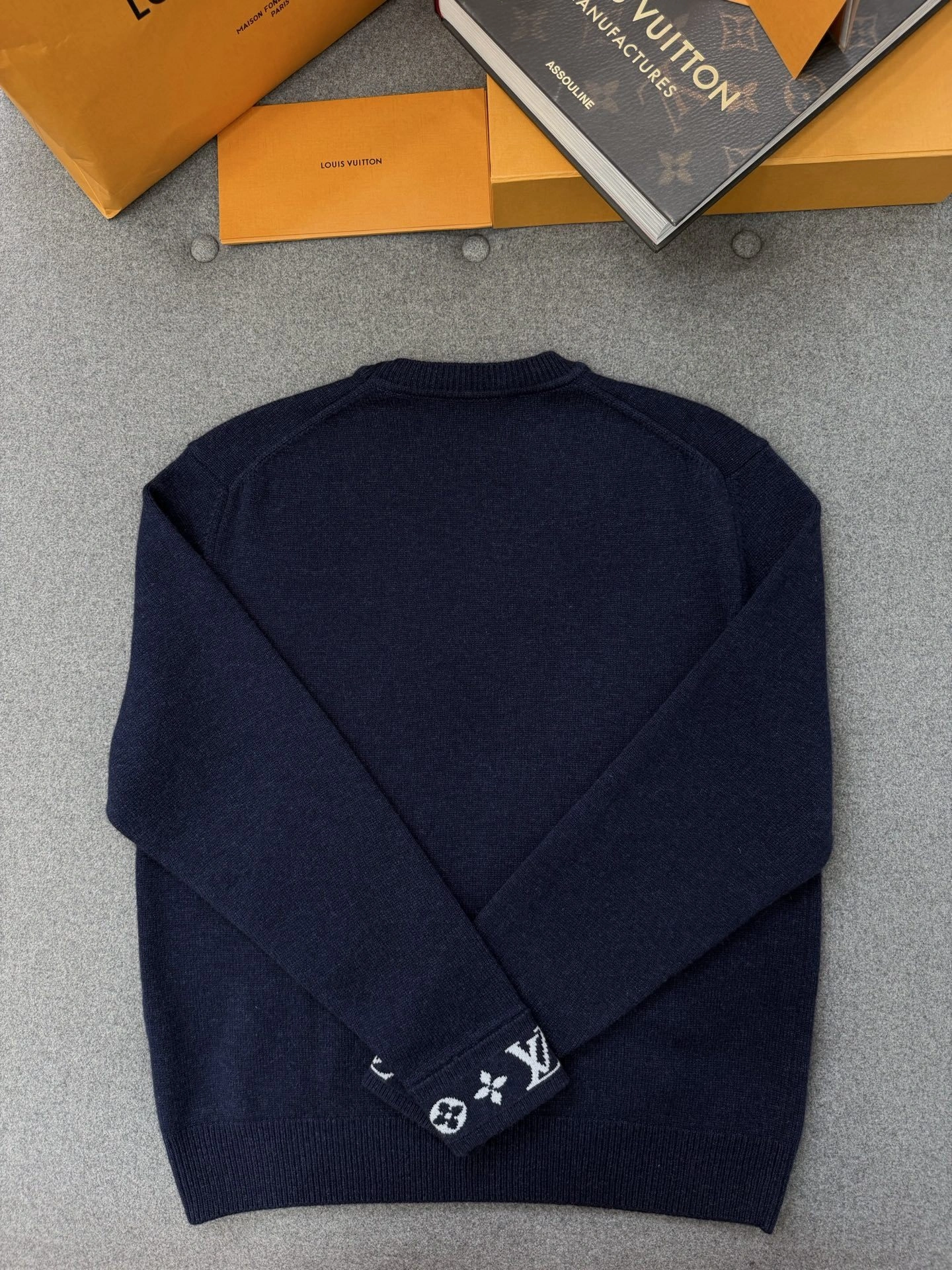 Bald Eagle-- 8V high quality version cashmere oversized item:E-F801L2778H