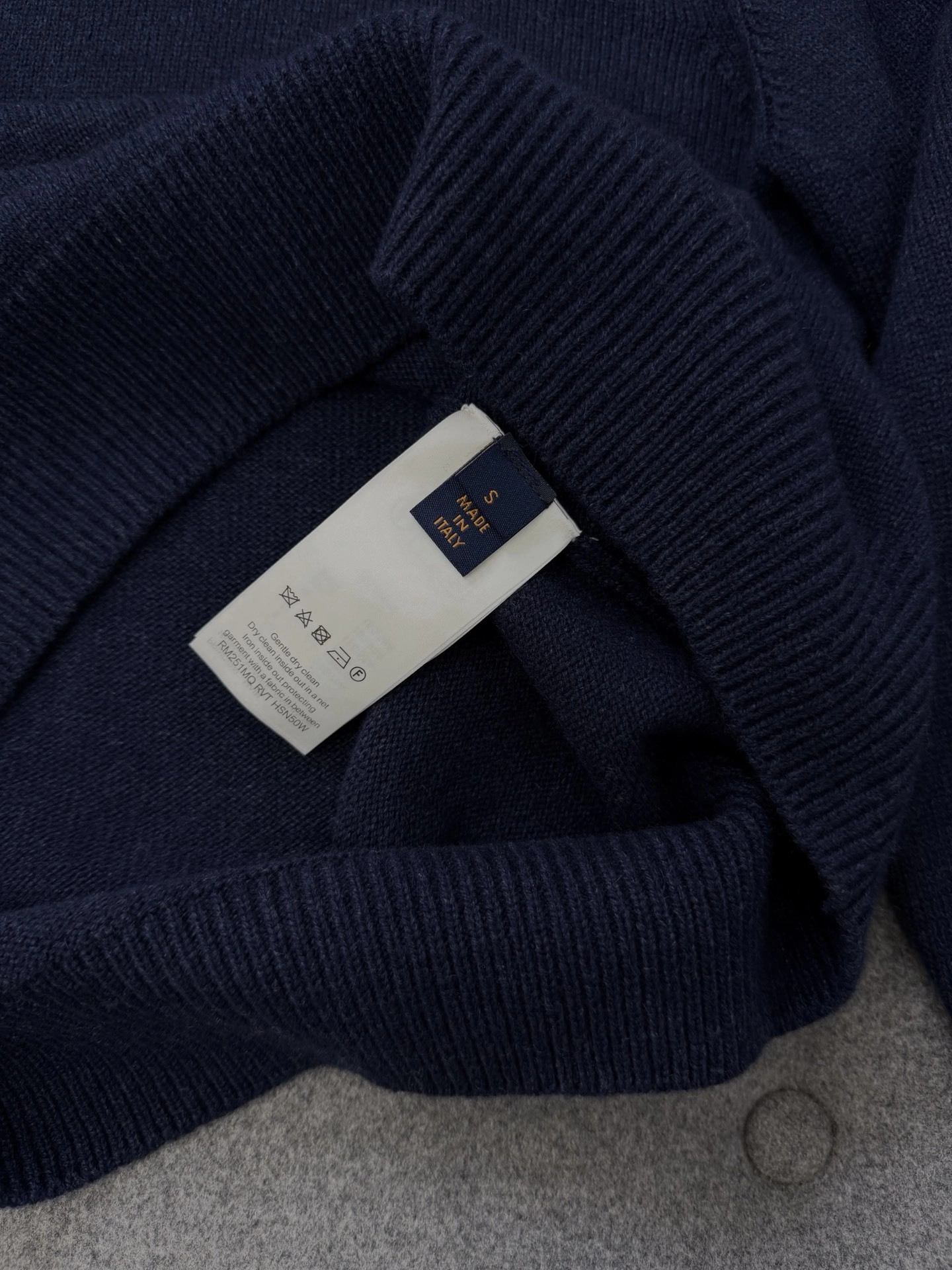 Bald Eagle-- 8V high quality version cashmere oversized item:E-F801L2778H
