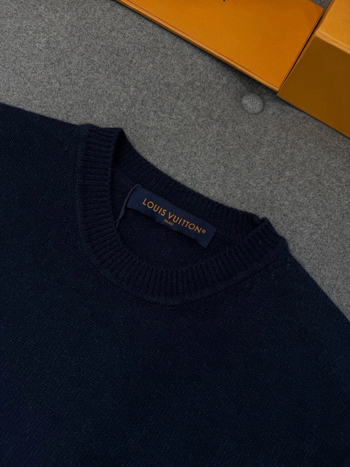 Bald Eagle-- 8V high quality version cashmere oversized item:E-F801L2778H