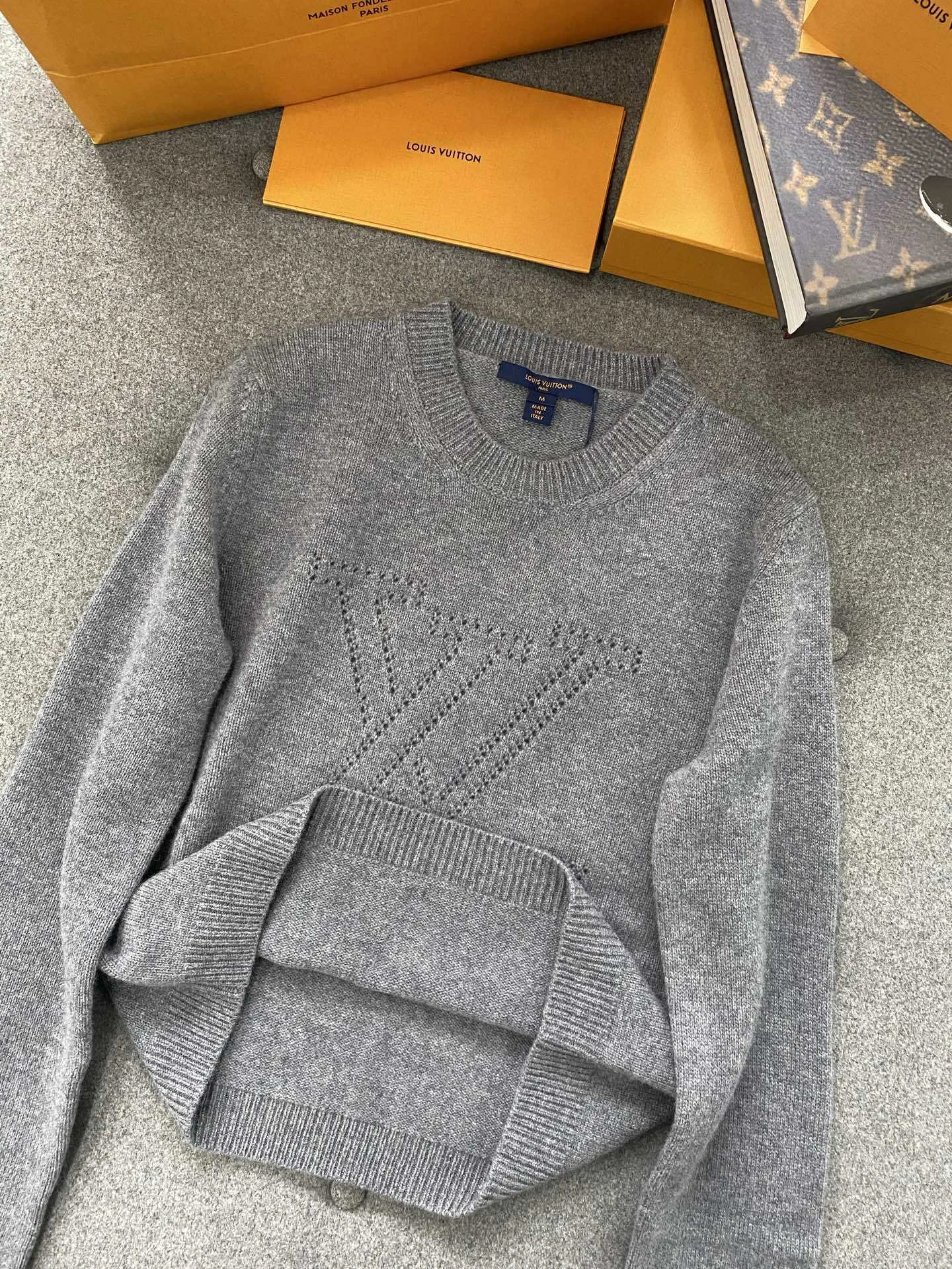 Bald Eagle-- 8V high quality version cashmere wool item: E-F801I2943H