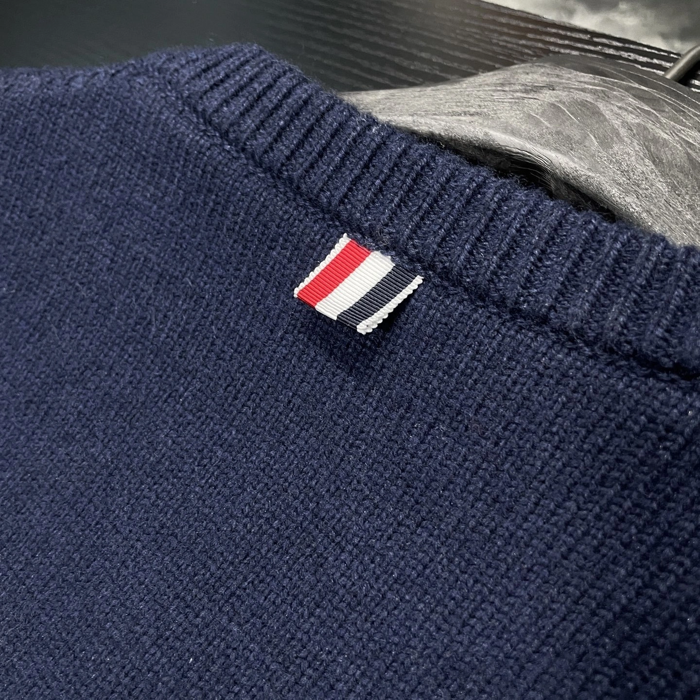 Bald Eagle- 2row95 Extrafine Merino Wool oversize item:E-F360K0320
