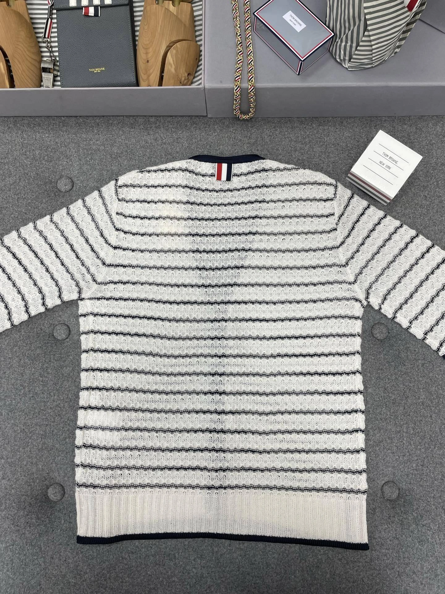 Bald Eagle- 2row95 cashmere mulberry silk item:E-F801F1201