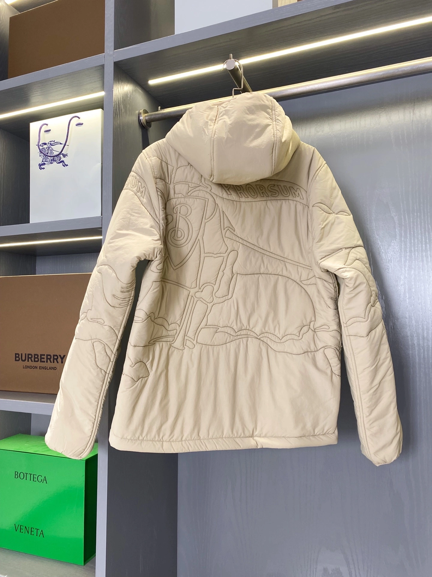 Bald Eagle- 2ur25rry embroidery item:E-F020K1618H