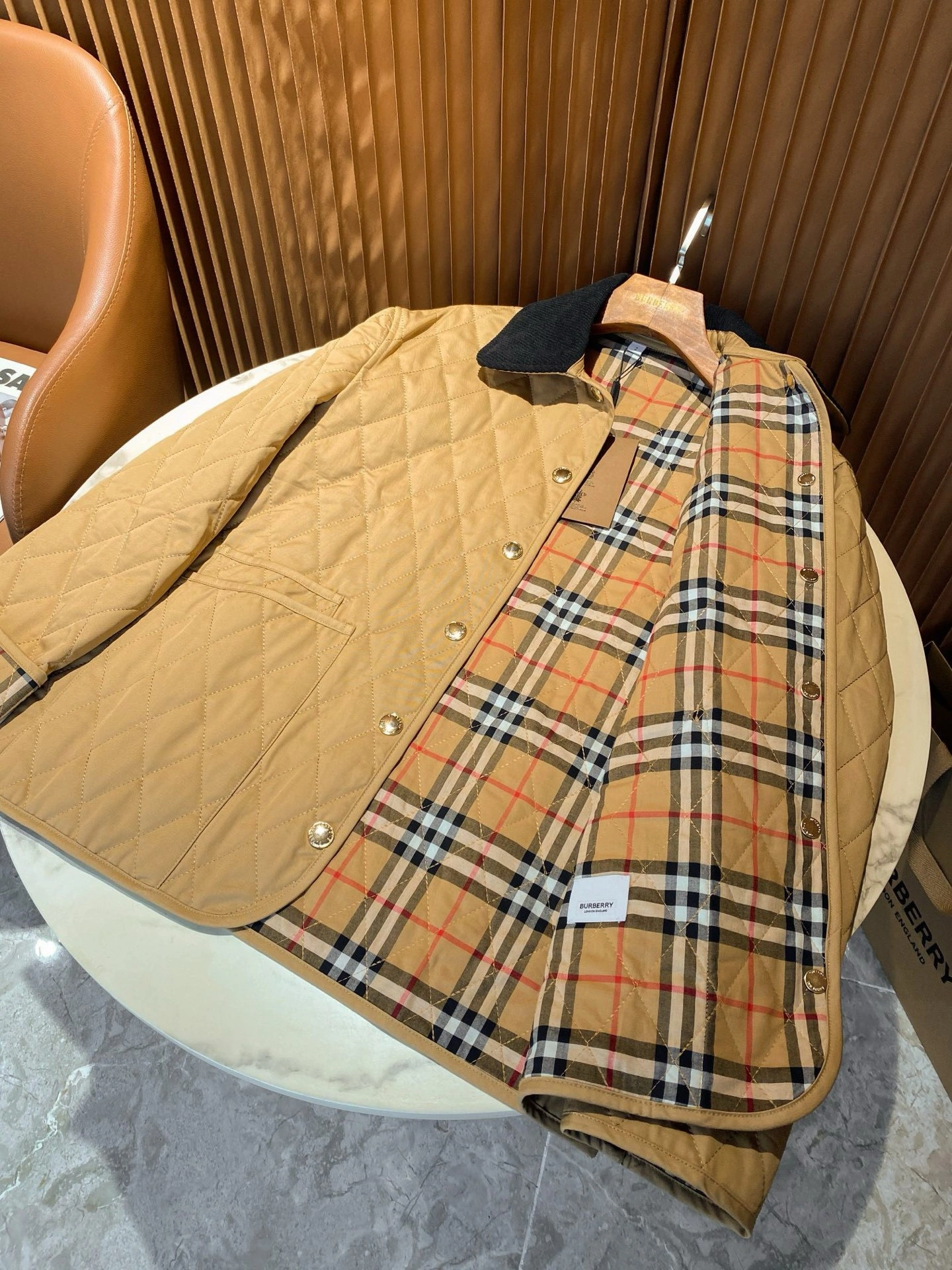 Bald Eagle- 2ur25rry high quality version item:E-F020J2515H