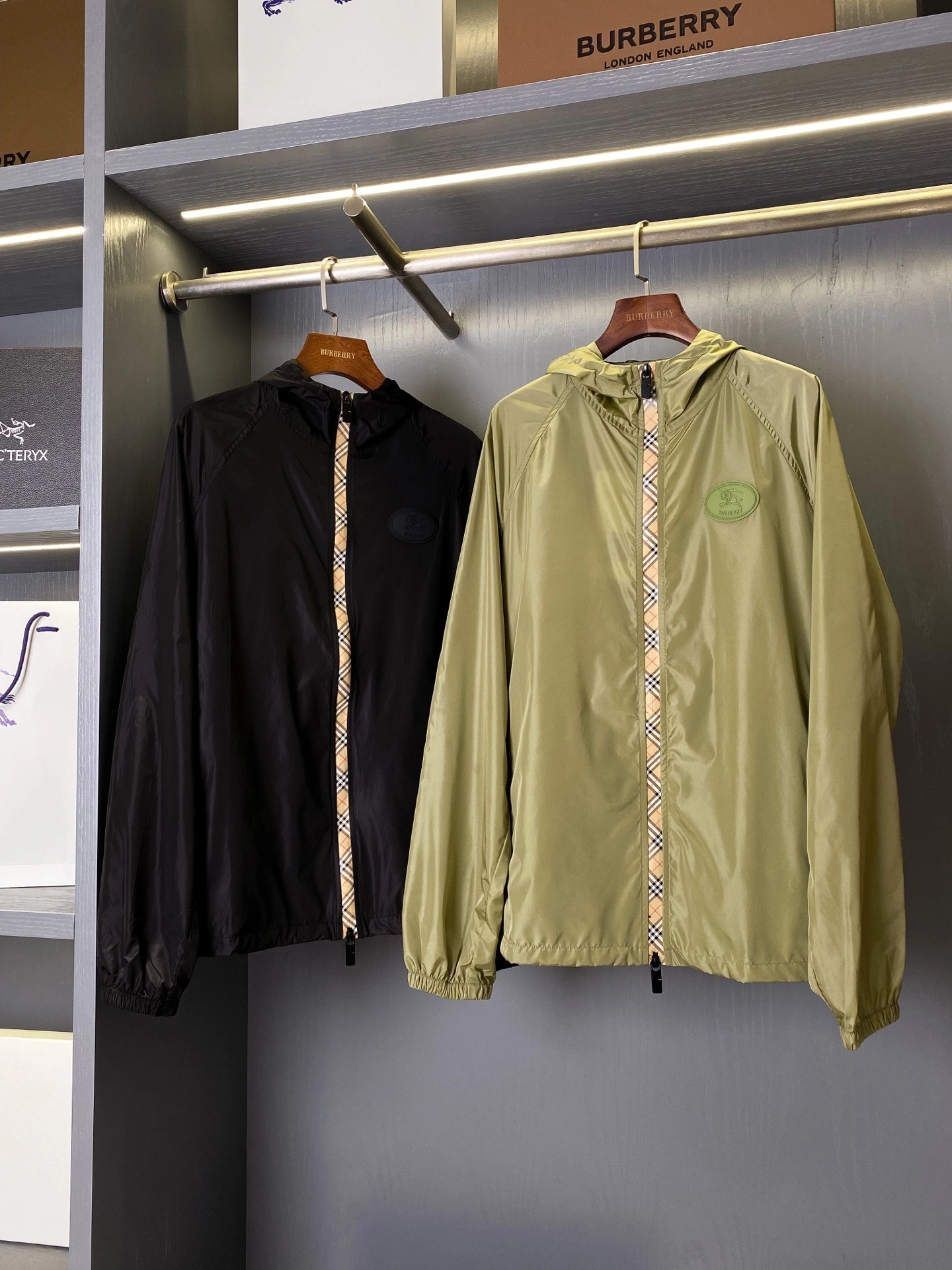 Bald Eagle- 2ur25rry nylon oversize 2colour item:E-F020J3737-2