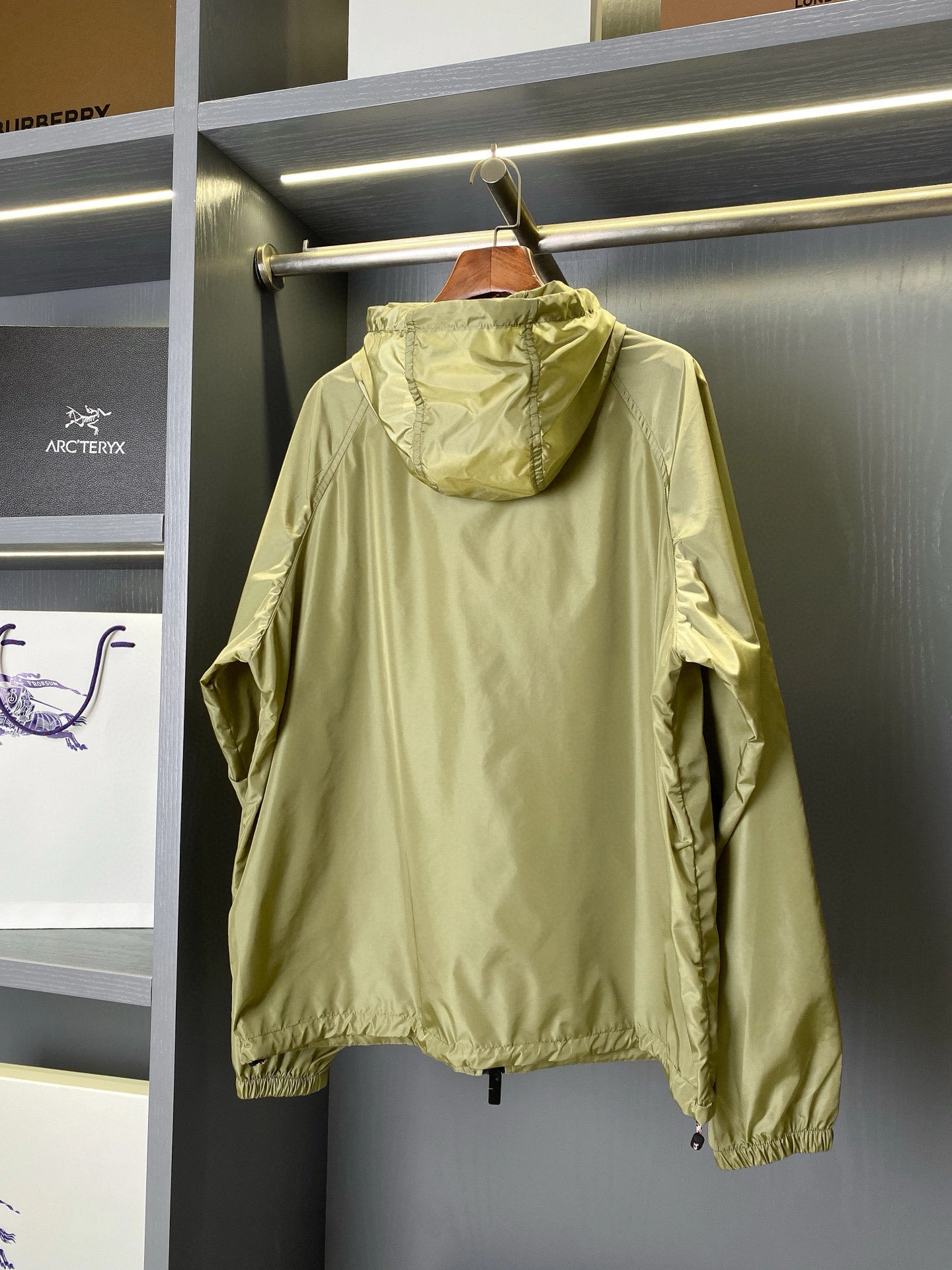 Bald Eagle- 2ur25rry nylon oversize 2colour item:E-F020J3737-2