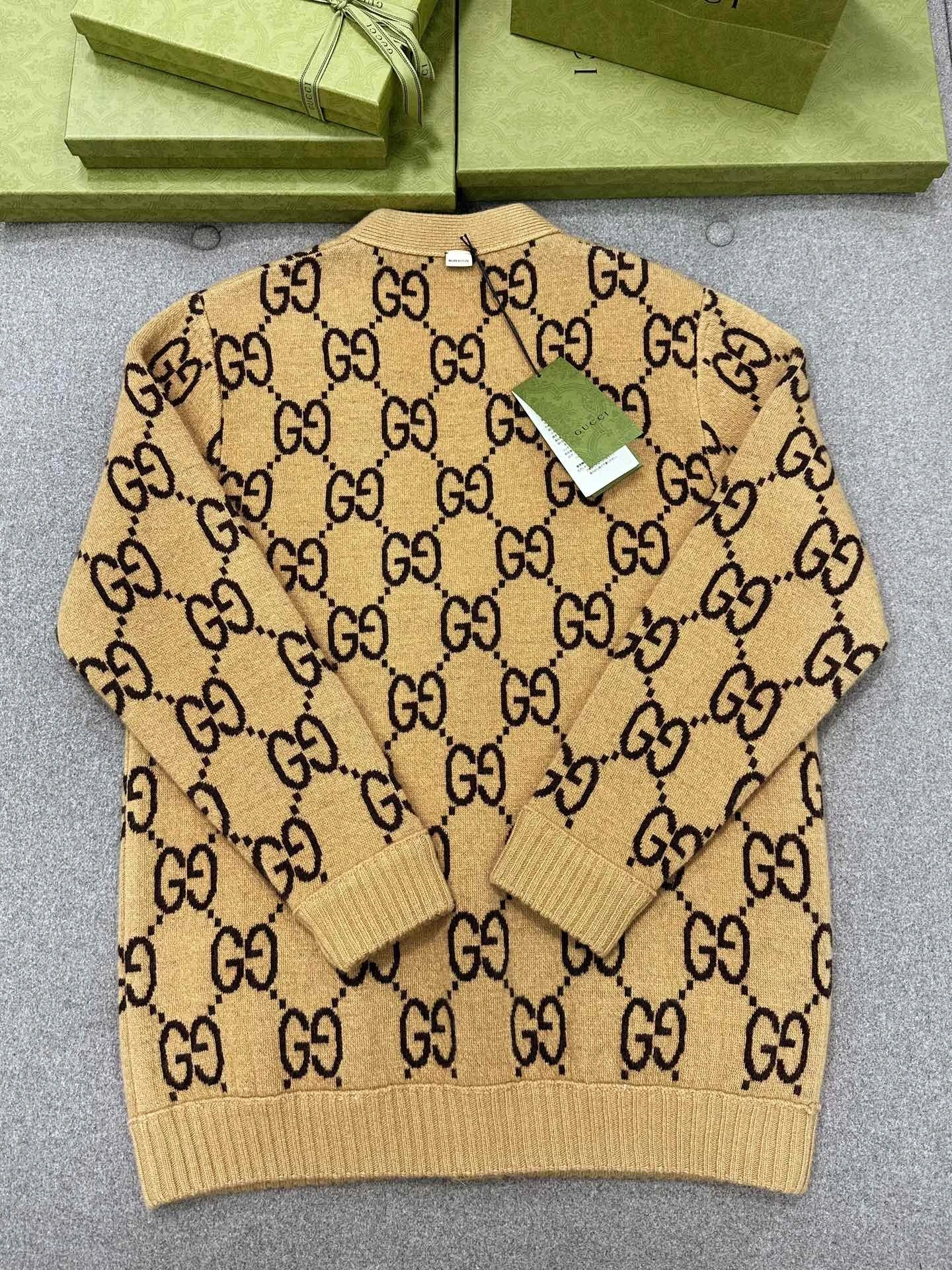 Bald Eagle--6u33i reversible wool item: D-F801D1140