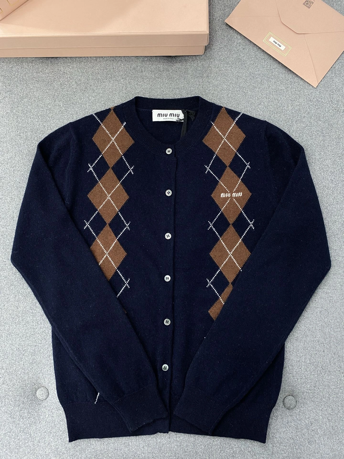 Bald Eagle- 7iu7iu high quality version cashmere item:E-F801J2529H