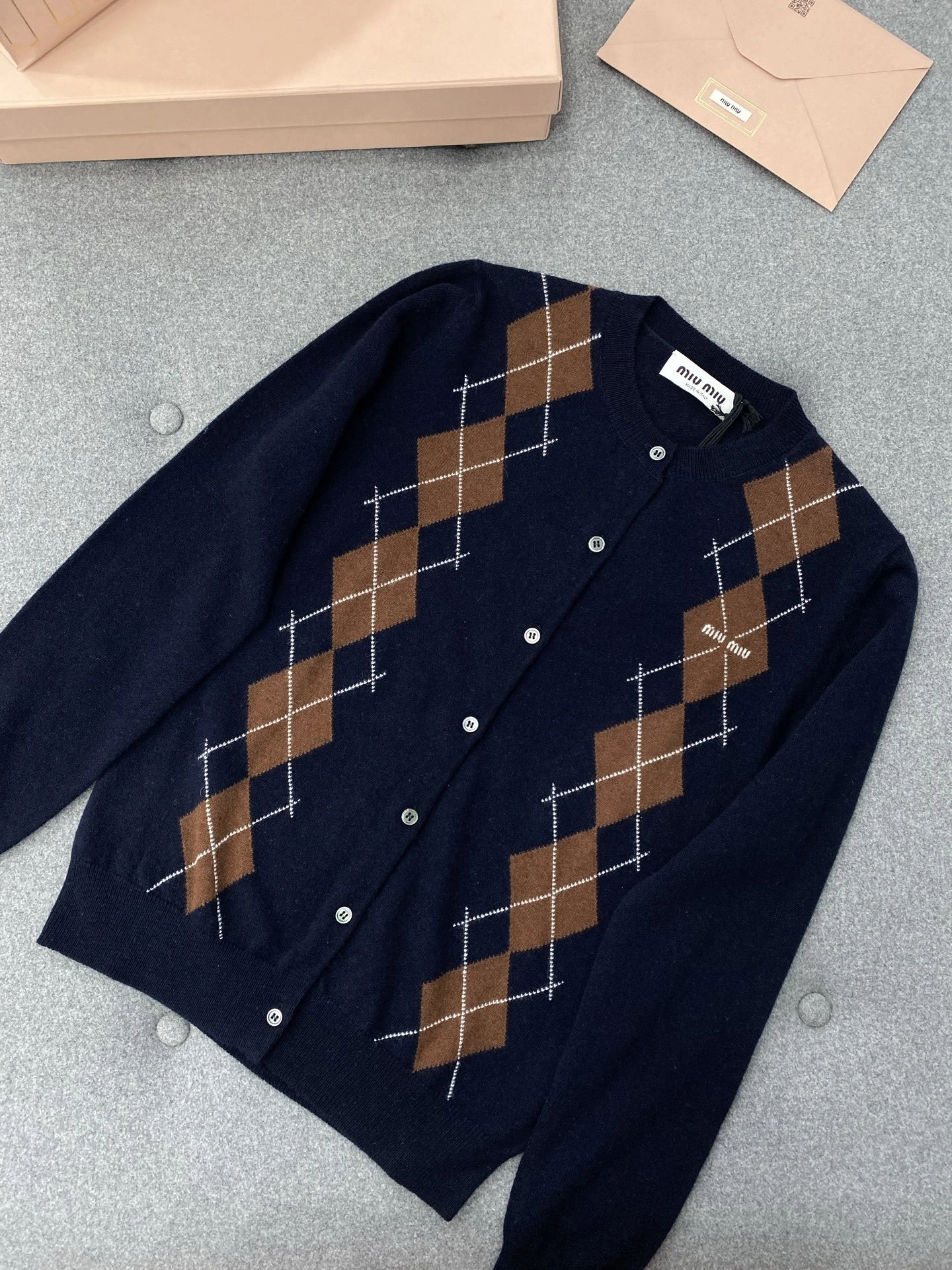 Bald Eagle- 7iu7iu high quality version cashmere item:E-F801J2529H