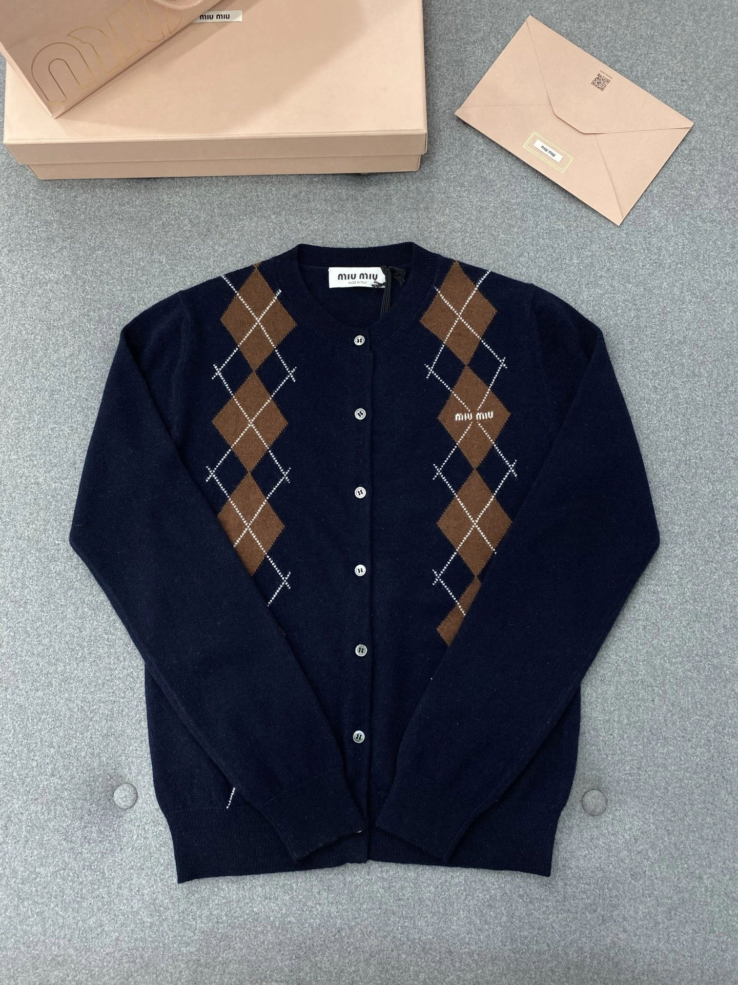 Bald Eagle- 7iu7iu high quality version cashmere item:E-F801J2529H