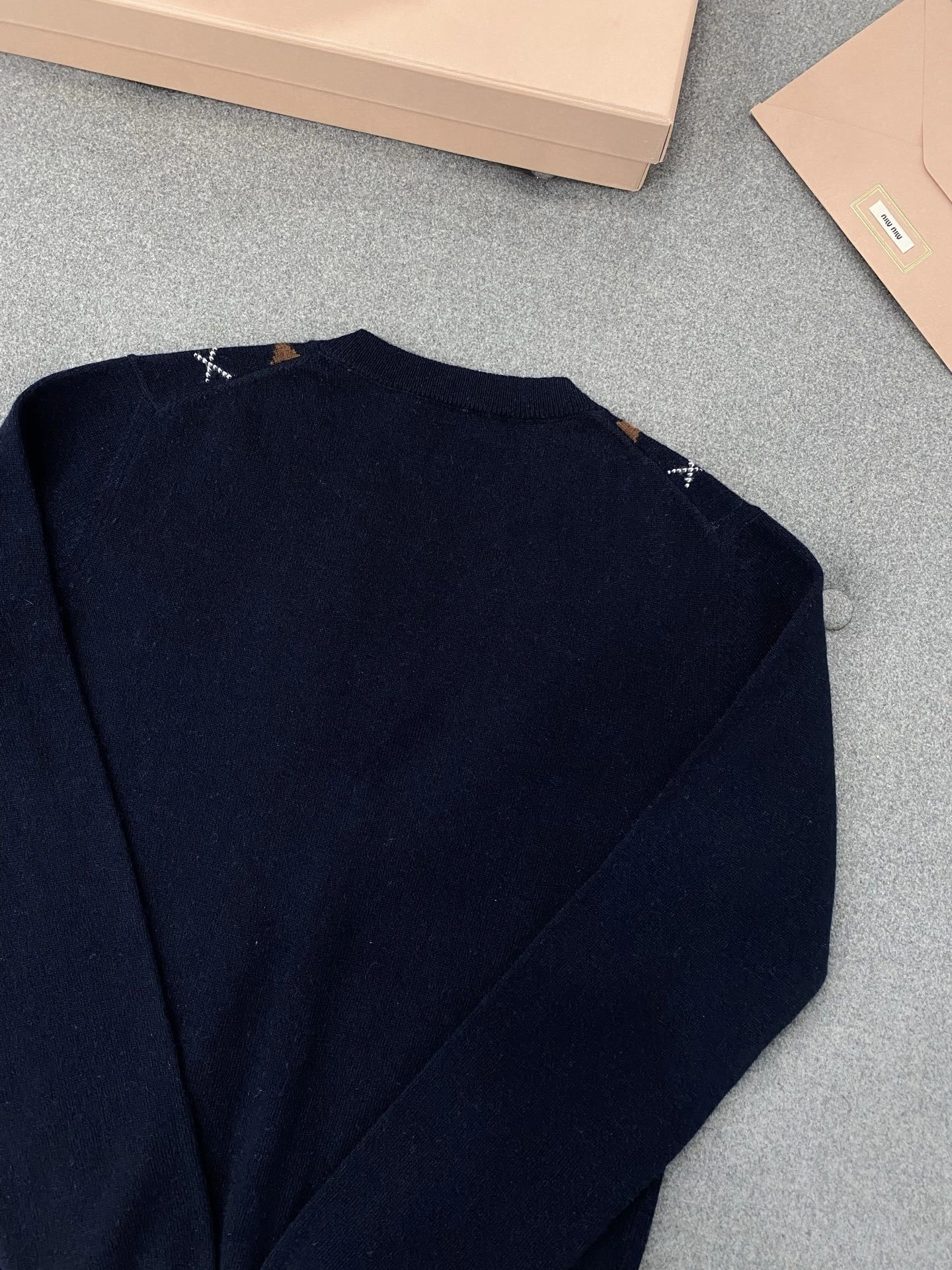 Bald Eagle- 7iu7iu high quality version cashmere item:E-F801J2529H