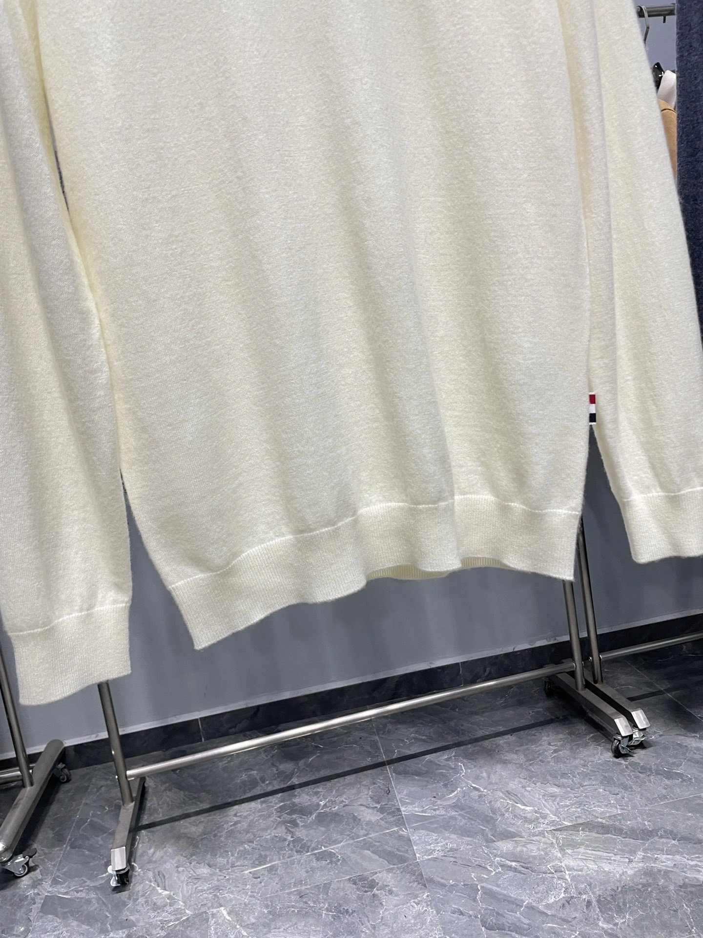 Bald Eagle- 7o9385r high quality version cashmere wool 2Colour item:E-F360K1118-2