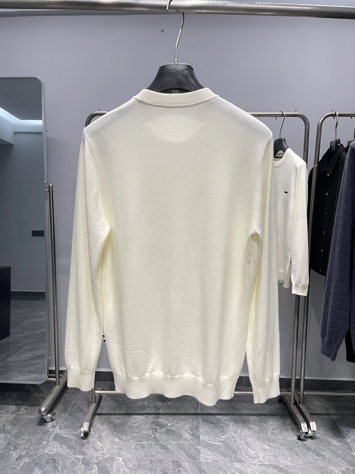 Bald Eagle- 7o9385r high quality version cashmere wool 2Colour item:E-F360K1118-2