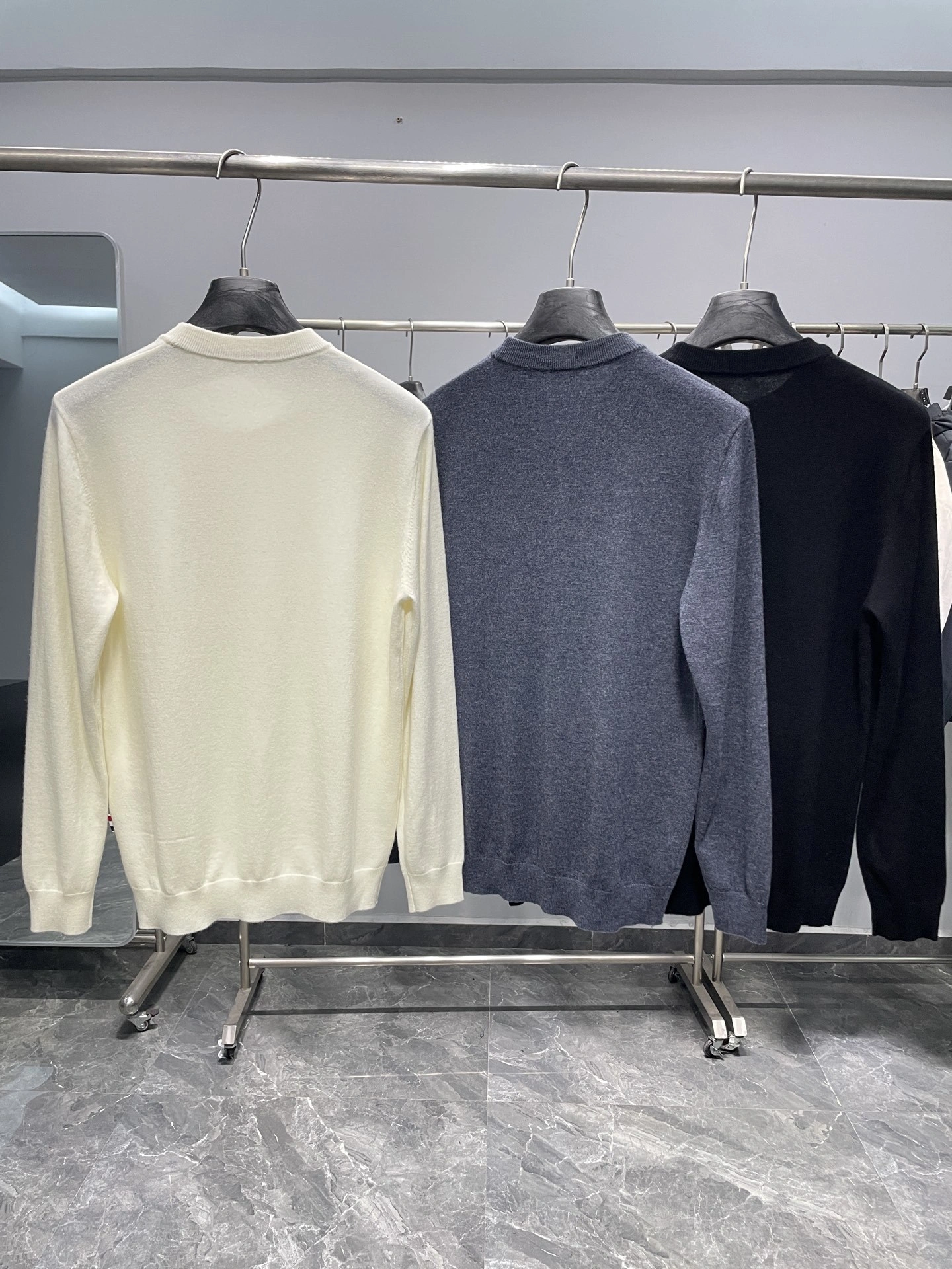 Bald Eagle- 7o9385r high quality version cashmere wool 2Colour item:E-F360K1118-2