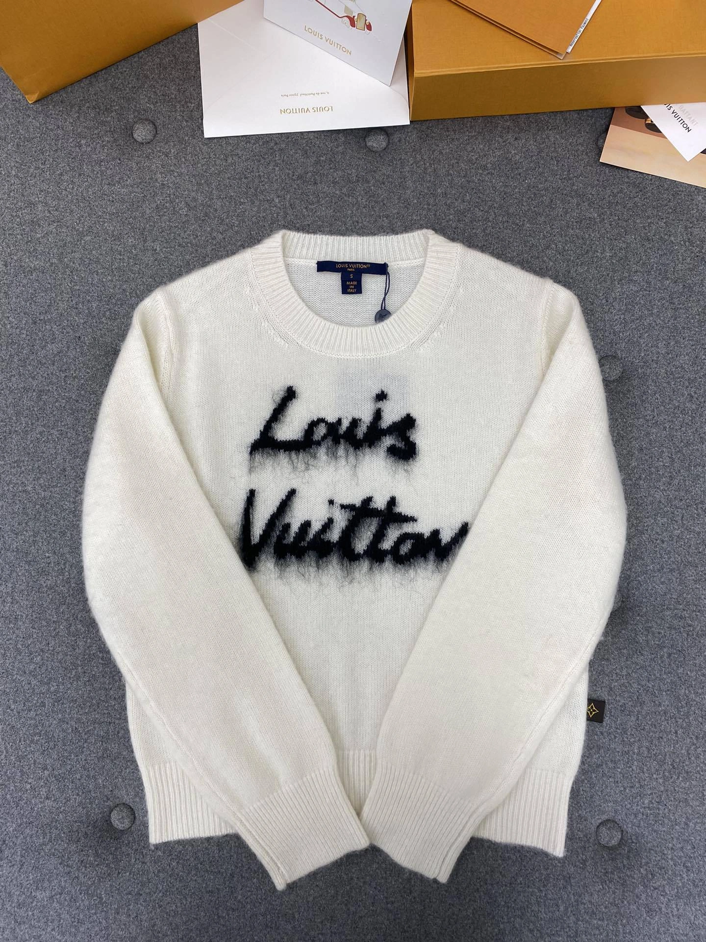 Bald Eagle- 8V cashmere high quality versionmiumiu item:D-F801L0905